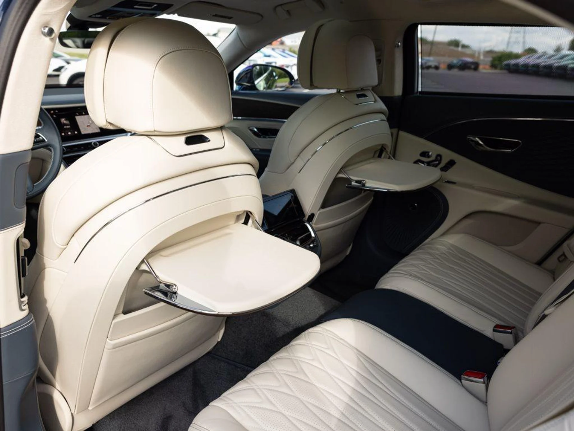 mph058_245843262_515382885_69f36049087c98a25cbbb47e_993622a637