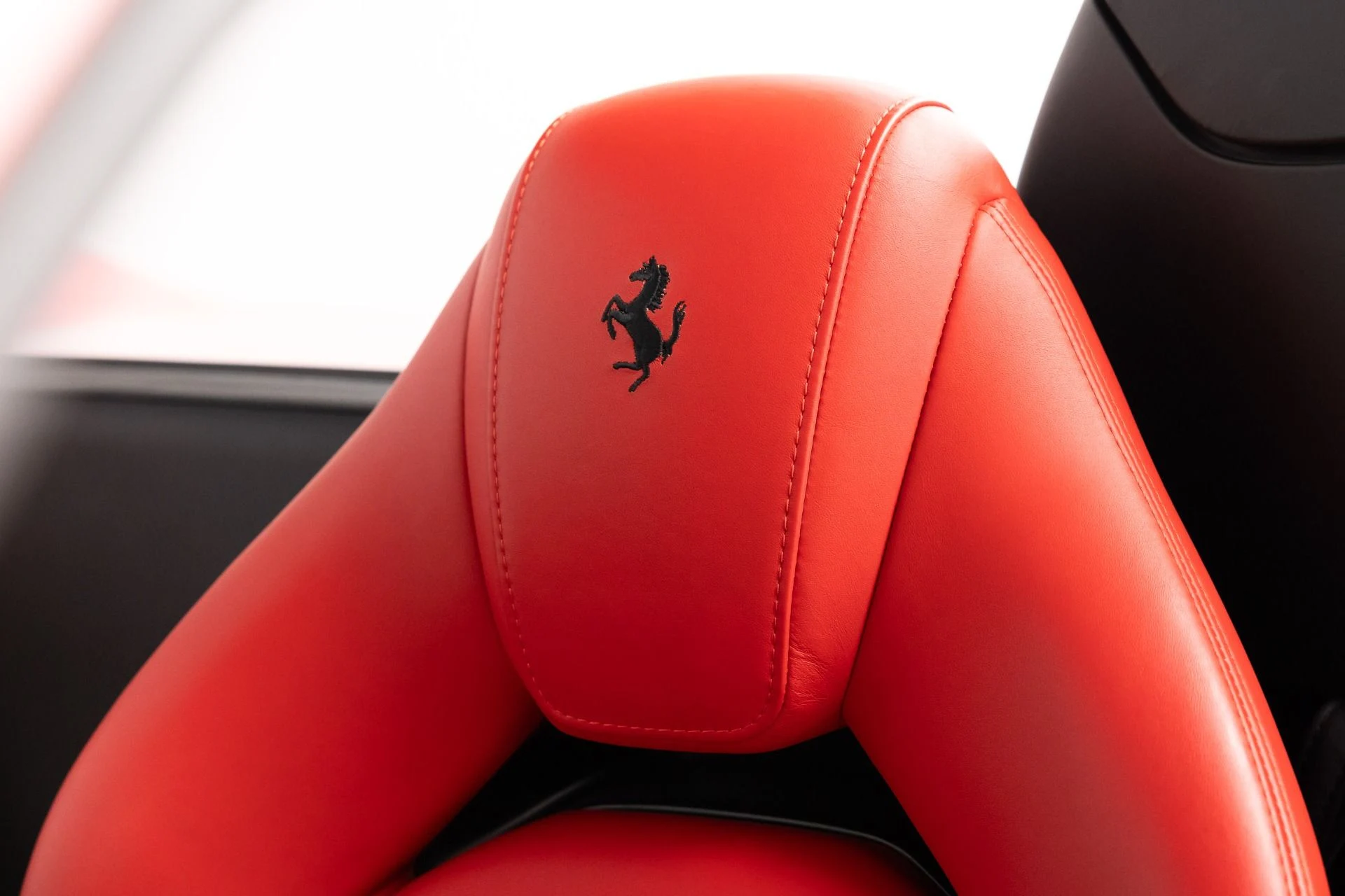 mph058_247568887_Used_2017_Ferrari_488_Spider_1782928038_c8dcebc3ea