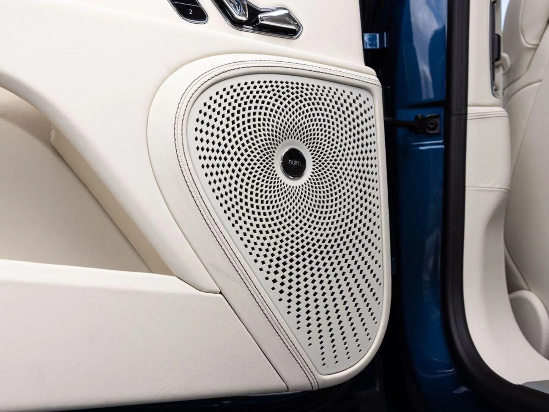 mph058_2507097918_500853698_69ac49ec42328134f501d01c_a81a62bc4a