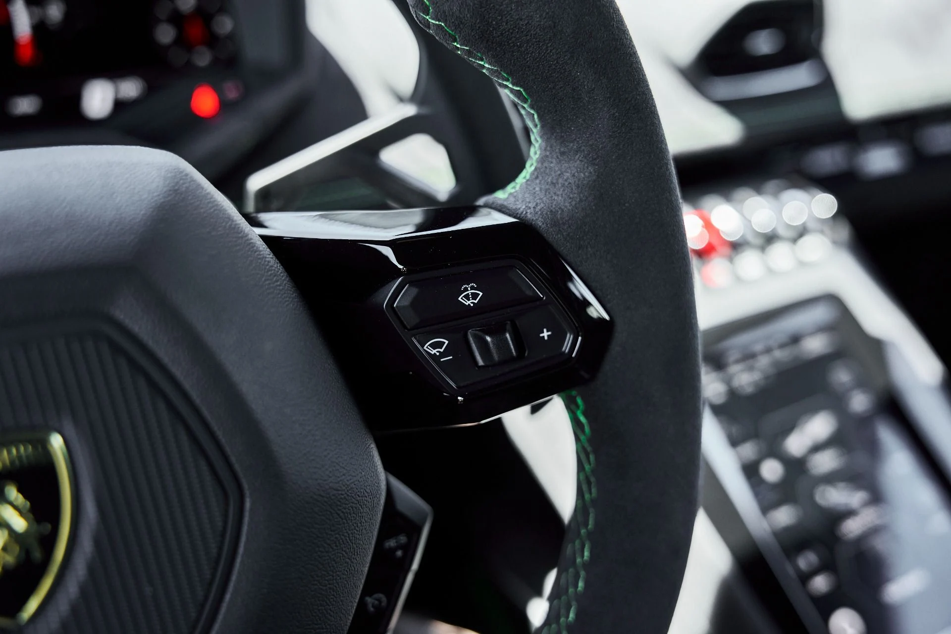 mph058_251559563_Used_2023_Lamborghini_Huracan_Sterrato_Base_1779238927_fbb7b28279
