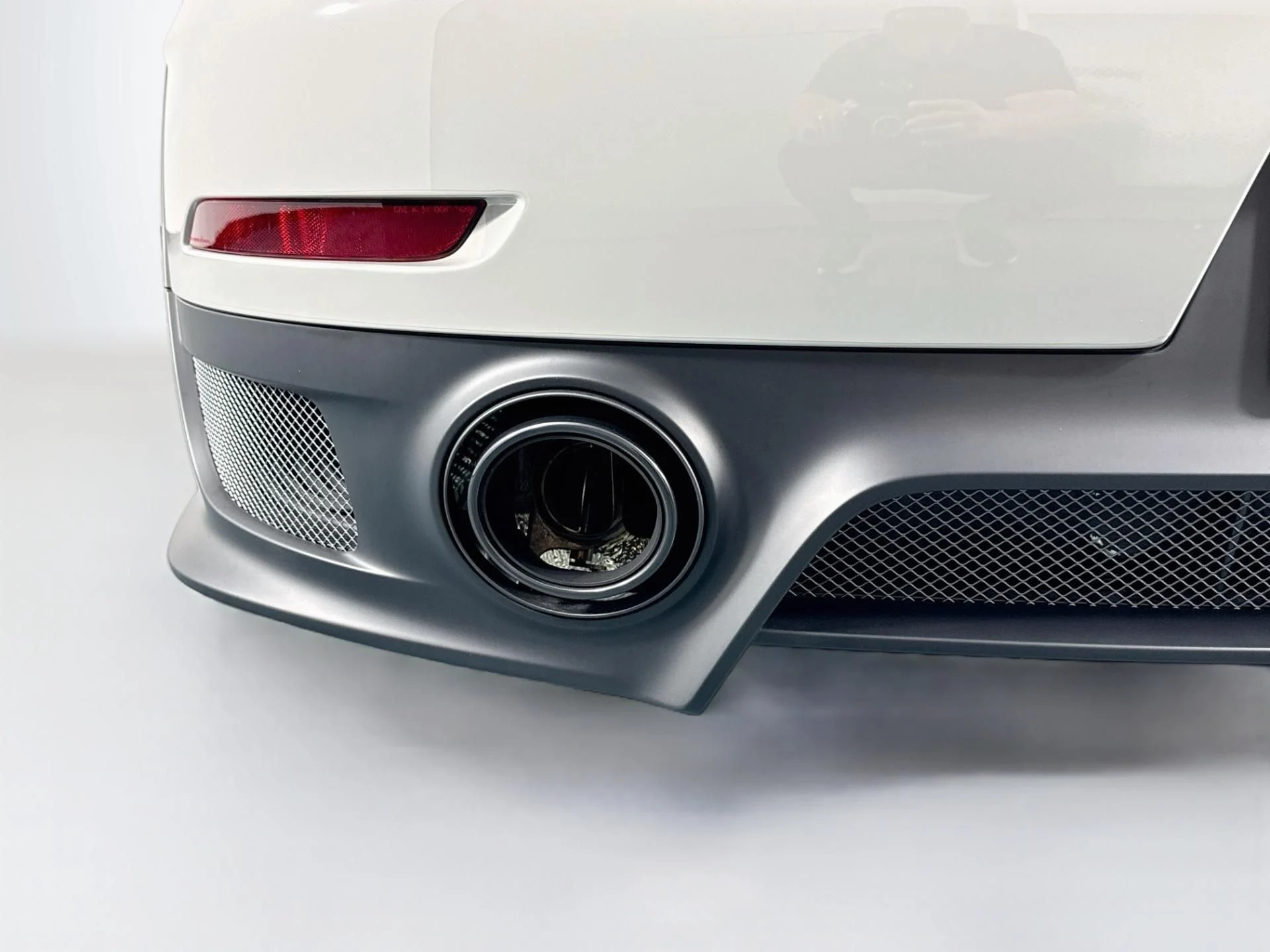 mph058_2519950231_Used_2018_Porsche_911_GT_2_RS_1790873191_8be89728d9