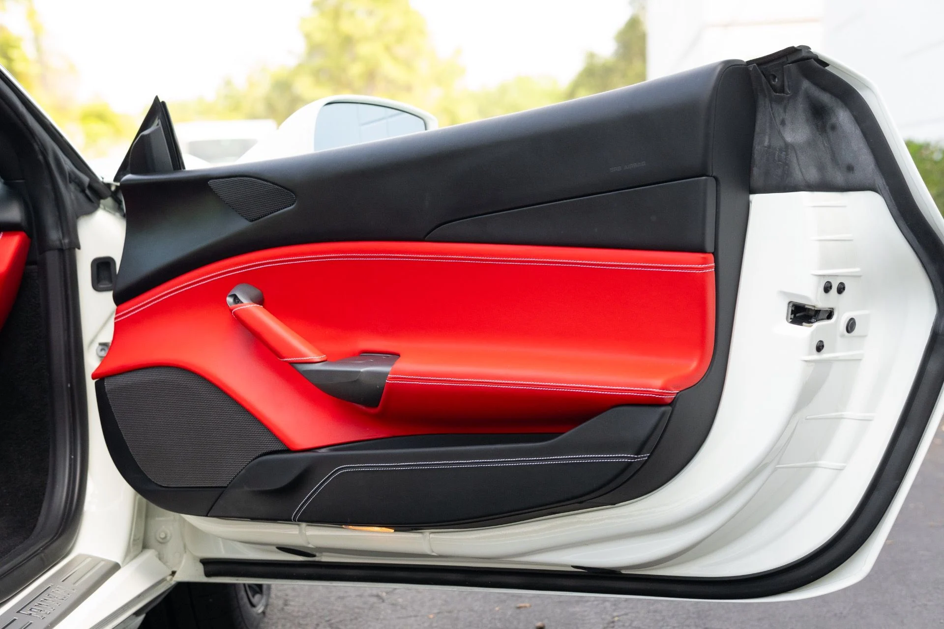 mph058_2536180183_Used_2017_Ferrari_488_GTB_1776194926_14951a3383