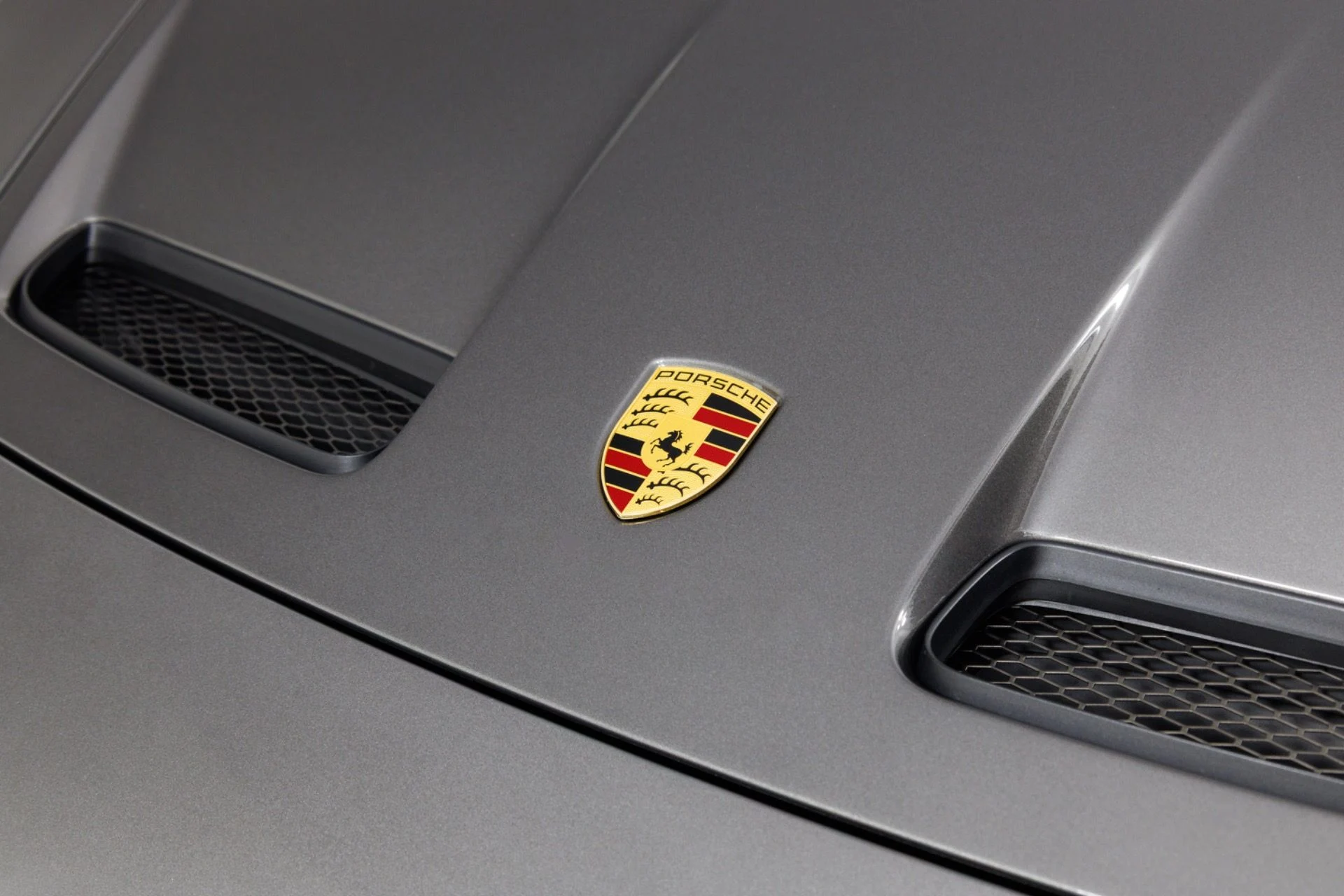 mph058_2542309471_Used_2023_Porsche_911_GT_3_1781728517_0cad2325c8