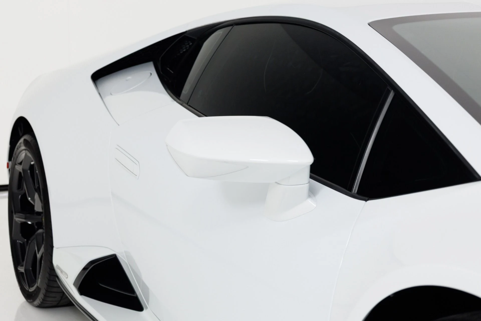 mph058_2561193690_Used_2020_Lamborghini_Huracan_LP_640_4_EVO_1779139564_72565d0b5a