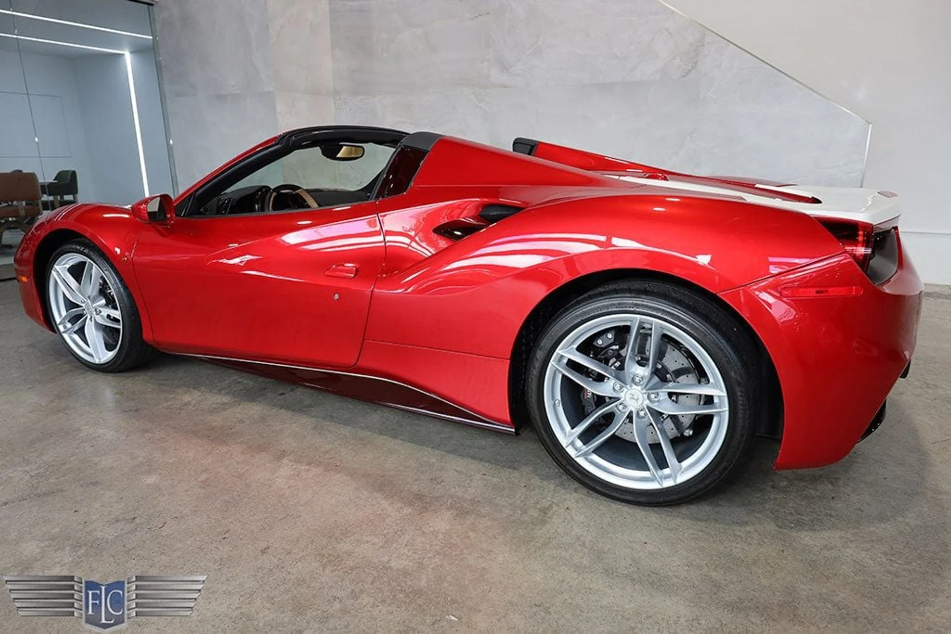 mph058_2561474291_used_2019_ferrari_488_spider_convertible_9689_22929028_59_1024_9593c258ce