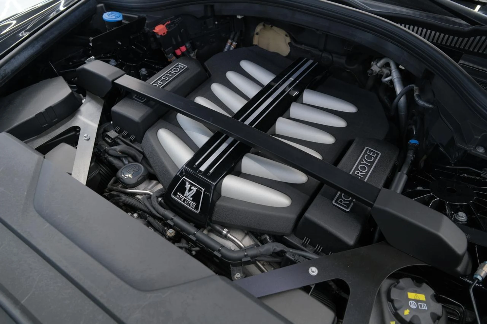 mph058_2570819280_001c2d170adc9af019f13fe8e388eac4_8ec1495a4e