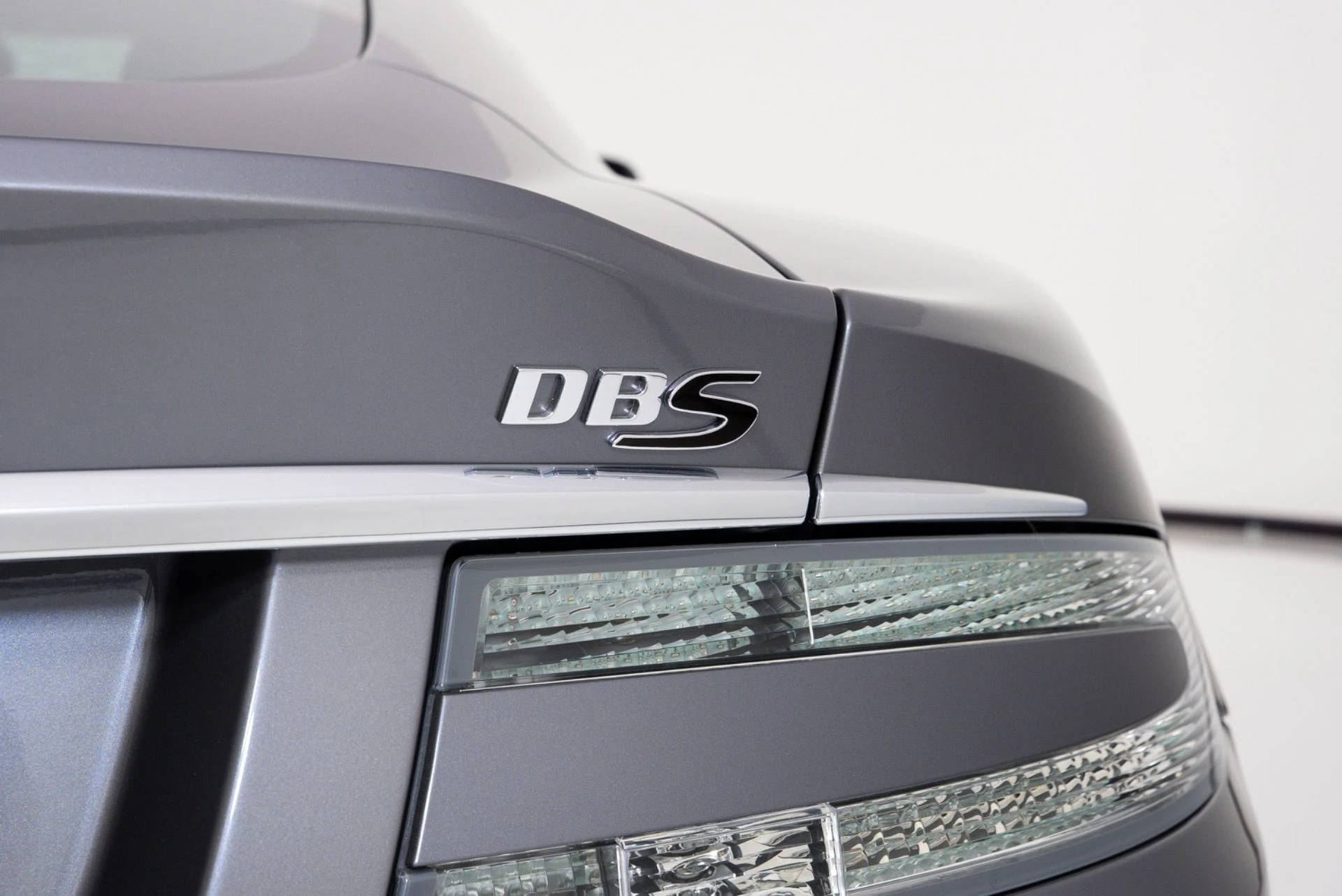 mph058_2639250391_Used_2009_Aston_Martin_DBS_V12_Manual_1782515507_b973b0028c