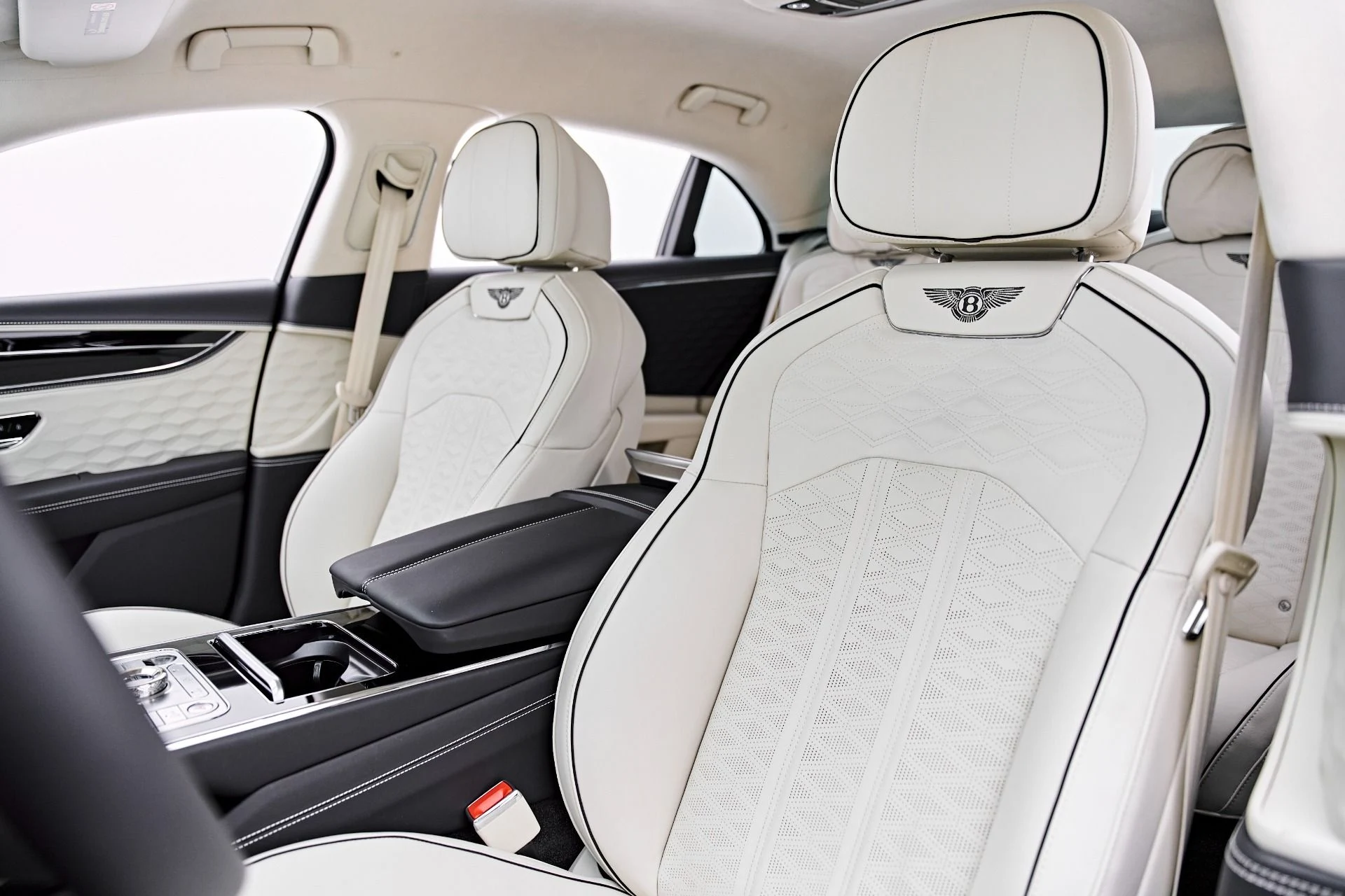 mph058_2675092548_Used_2025_Bentley_Flying_Spur_Speed_1786412263_2f910cf7fa