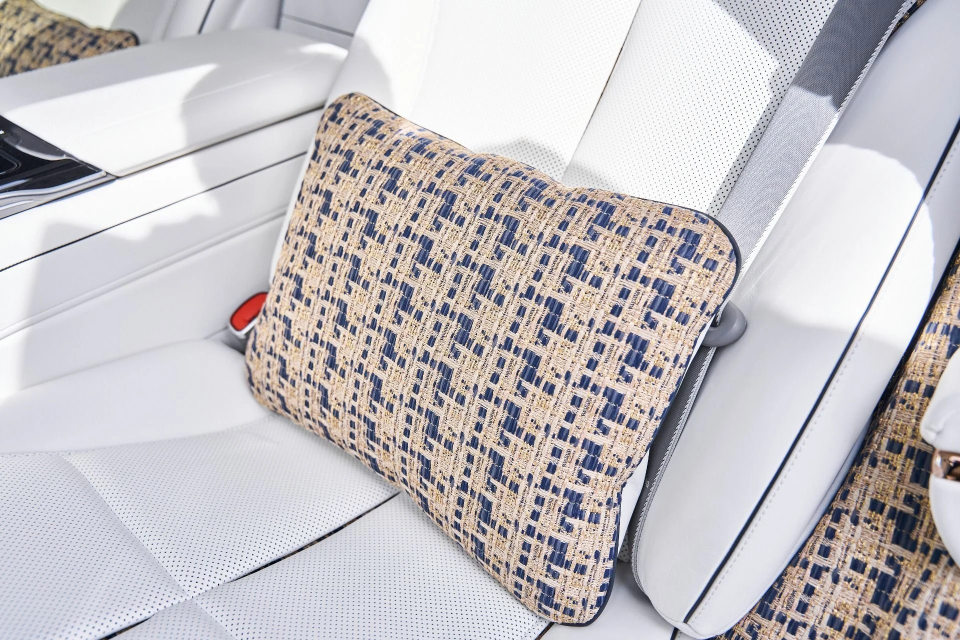 mph058_2690811401_Used_2023_Mercedes_Benz_S_Class_Maybach_S_680_1772678634_50001d9e36