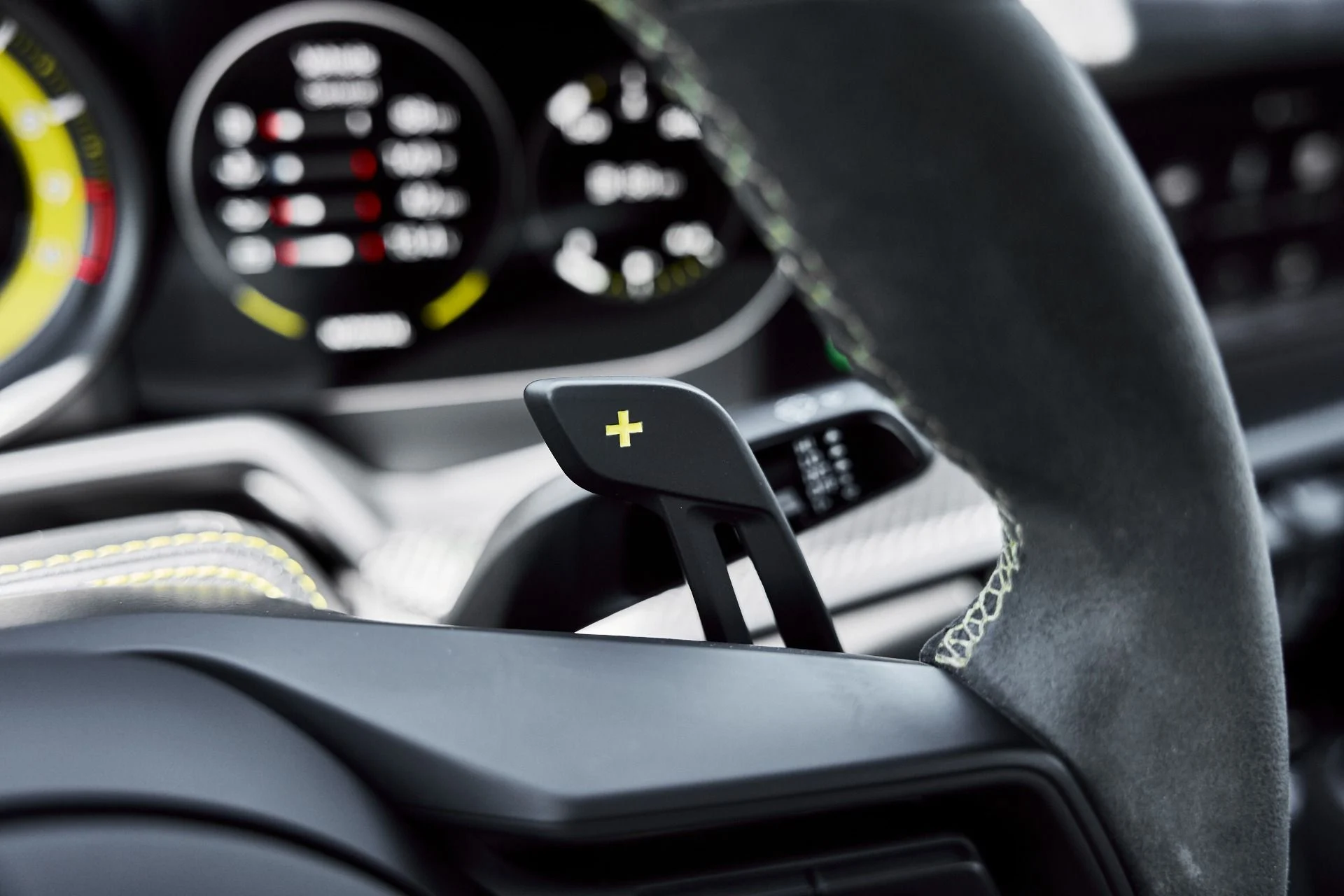 mph058_269619404_Used_2025_Porsche_911_GT_3_RS_1780614765_0b8432a808
