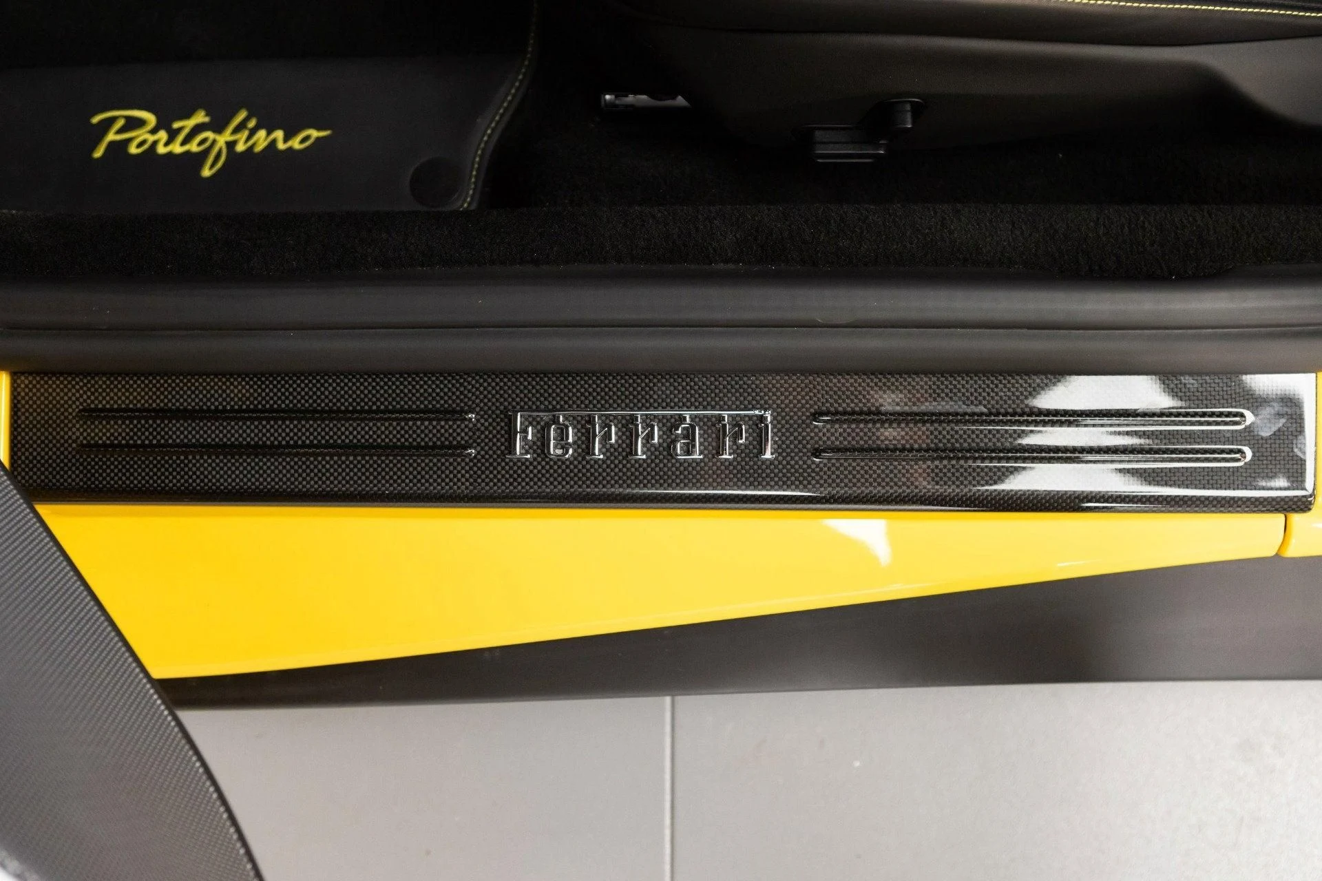 mph058_2696645520_Used_2020_Ferrari_Portofino_1777367938_7ffb9aad24