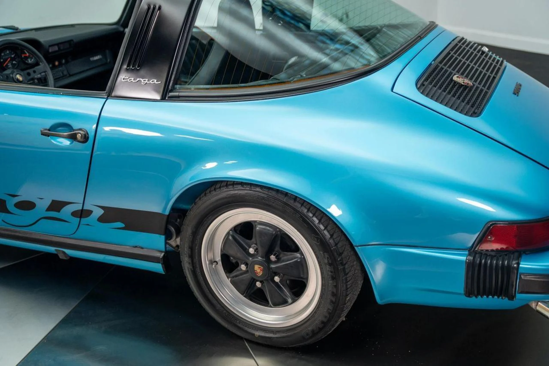 mph058_2703241399_4f28c2f6d12adb23b6844c5493331018_db8408999d