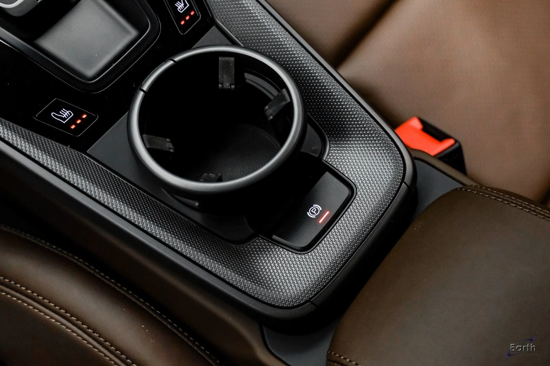 mph058_2740882596_01dd2036d6140b6db0dedb6498d8b99fx_d64ba4ddae