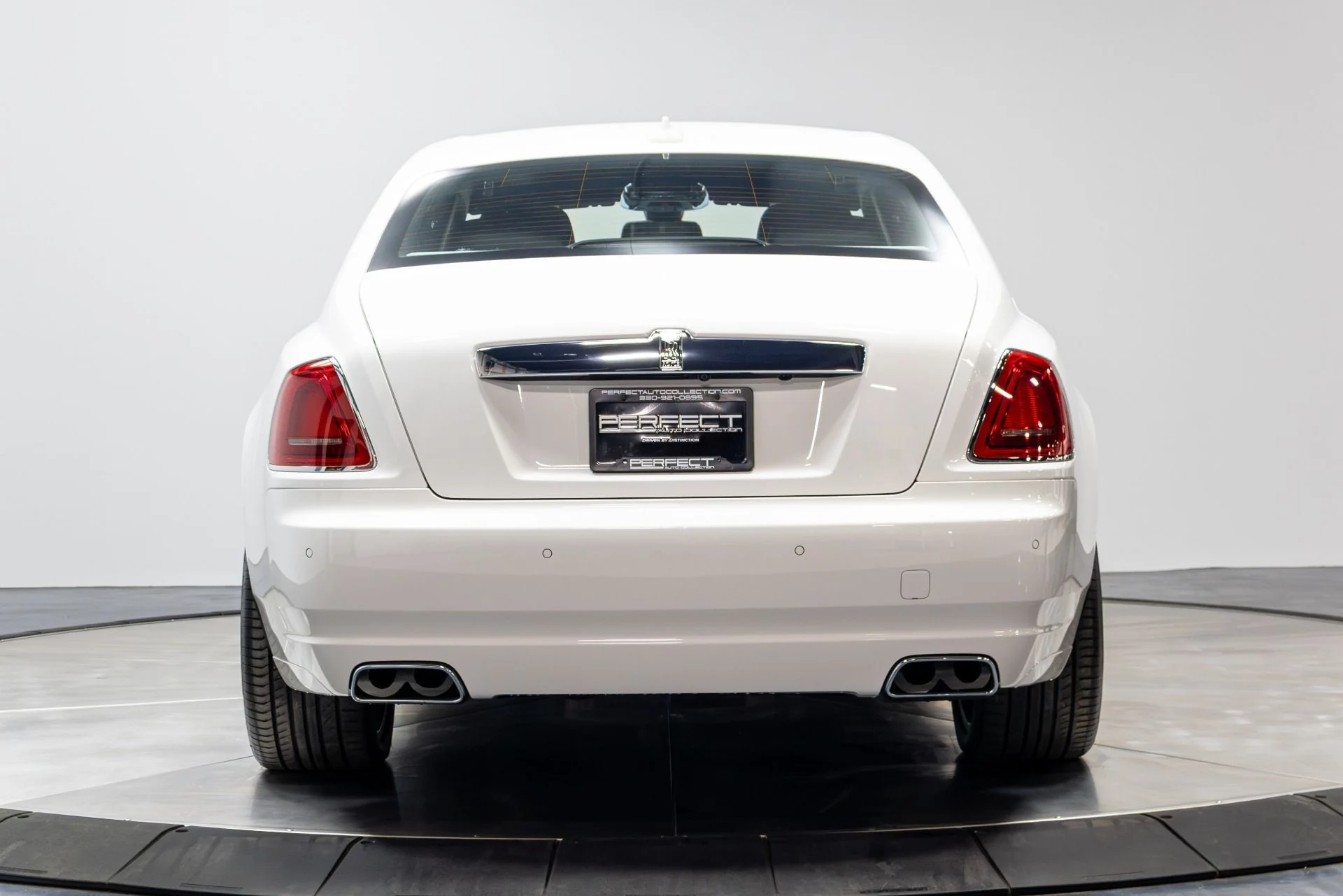 mph058_2783500723_Used_2016_Rolls_Royce_Ghost_1775019332_991dbd3121