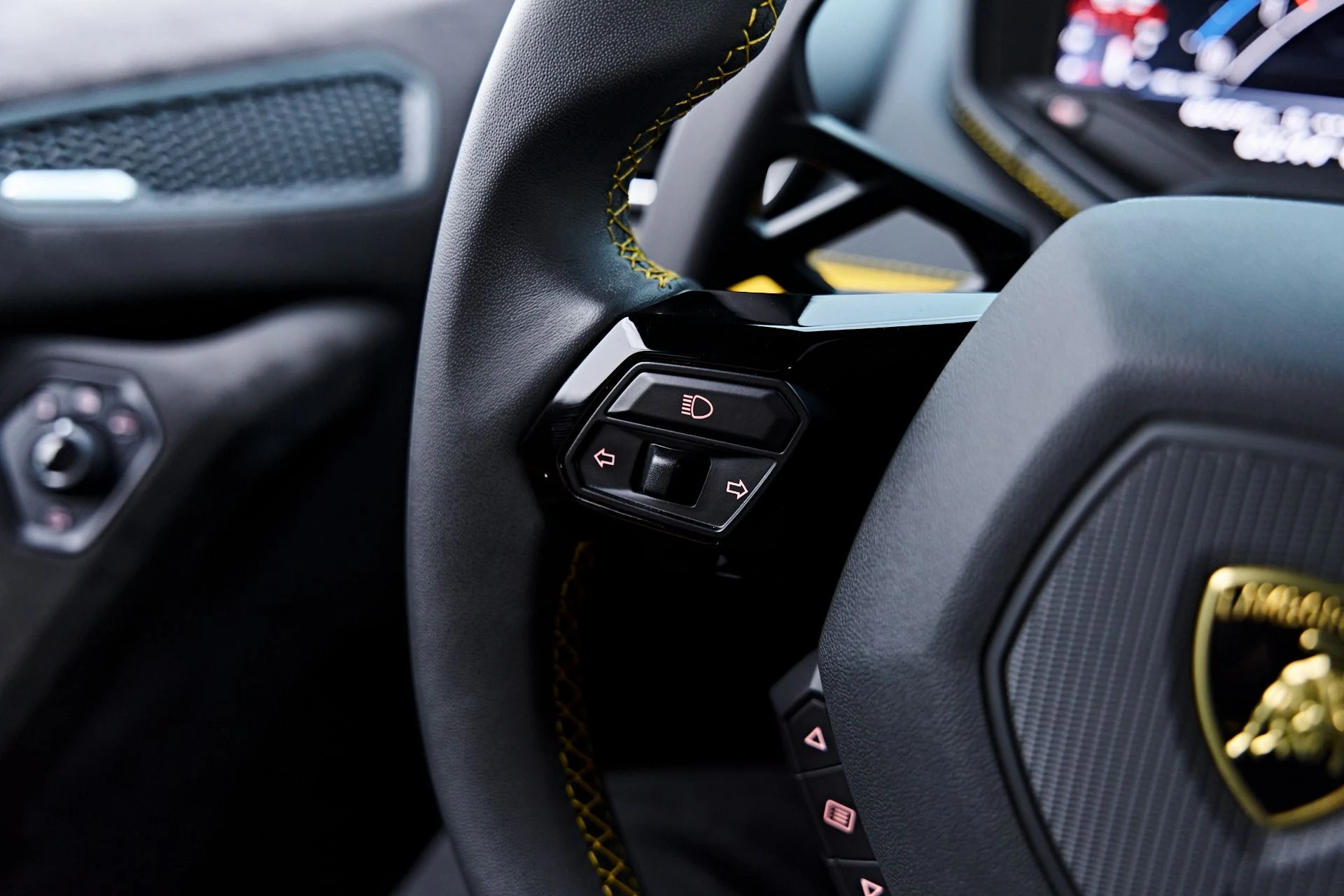 mph058_2831253210_Used_2024_Lamborghini_Huracan_Tecnica_Base_1788455468_597ba751dd