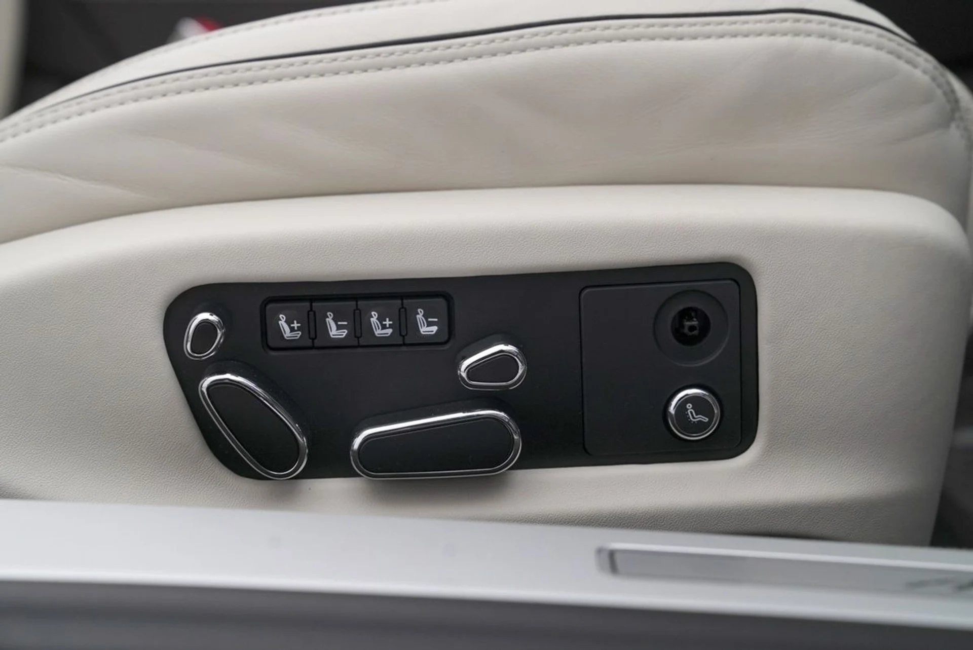 mph058_2852058418_mff7cbon0mhr14f2ln9ojwjx0axz_ff0c7f682a