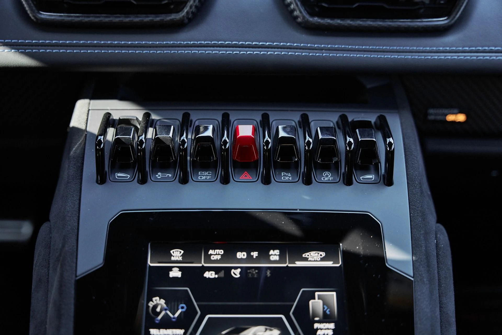 mph058_2869972352_Used_2023_Lamborghini_Huracan_Tecnica_Base_1766024672_0acf081949