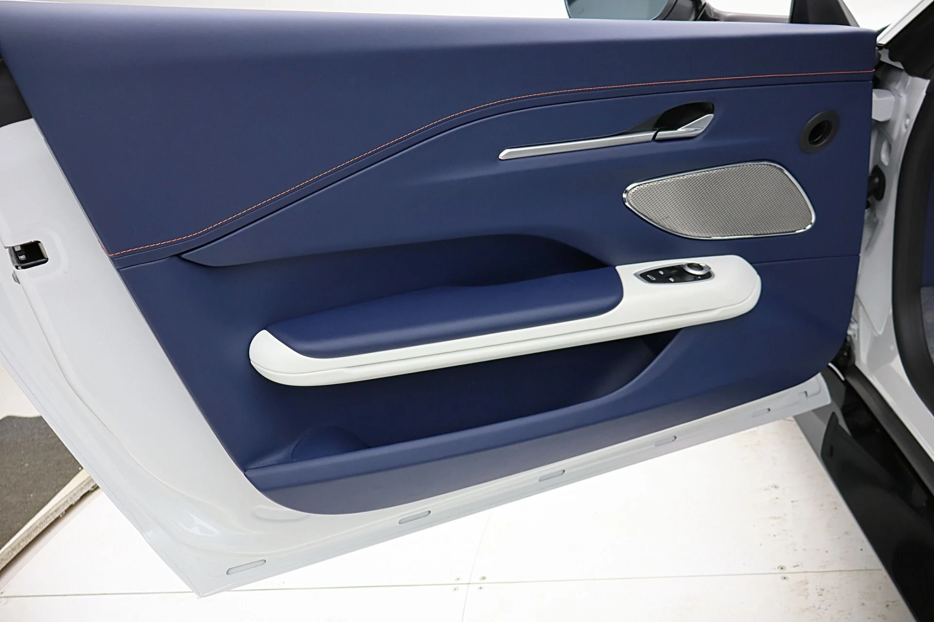 mph058_2884881858_New_2026_Aston_Martin_Vantage_S_4c8e117be8