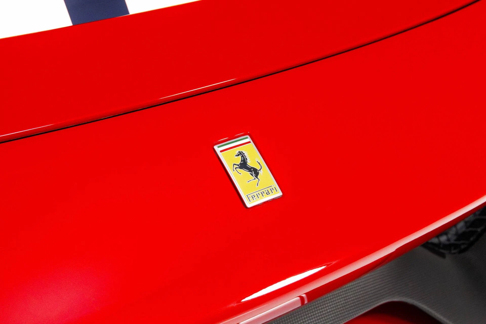 mph058_2896792345_Used_2019_Ferrari_488_Pista_1761352057_c958873b18