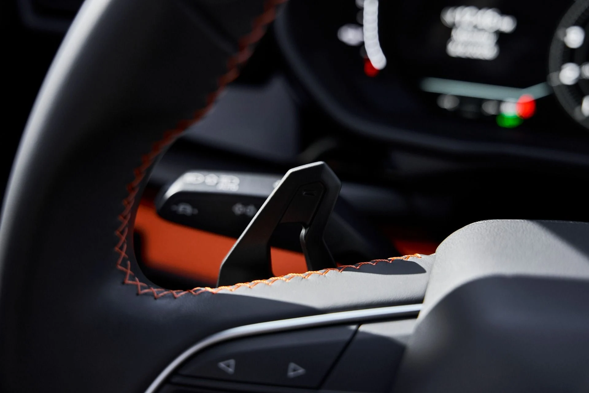 mph058_2934704861_Used_2025_Lamborghini_Urus_SE_1770086517_a5ece14e70