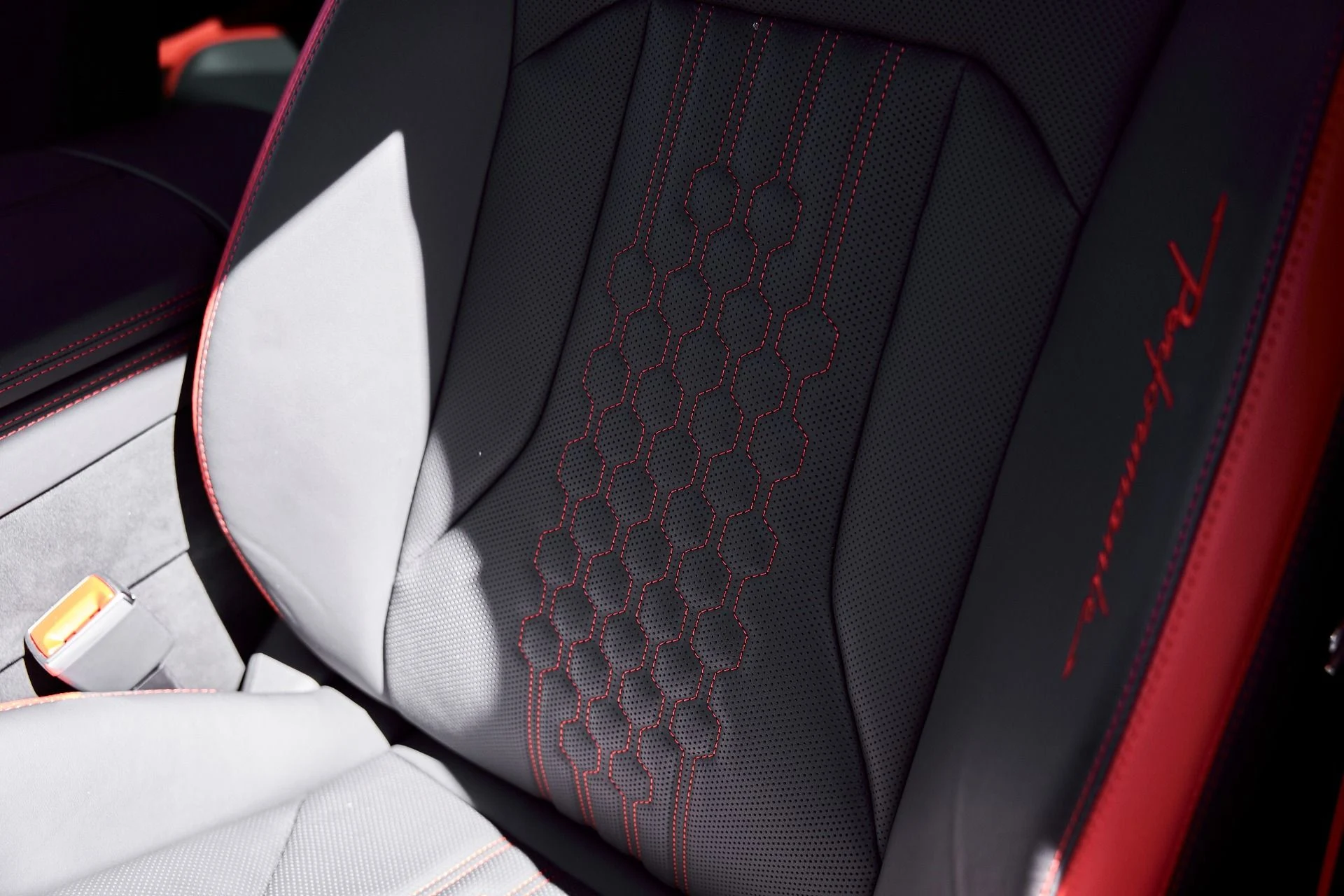 mph058_2942548066_Used_2024_Lamborghini_Urus_Performante_1773968330_8cffa330d8