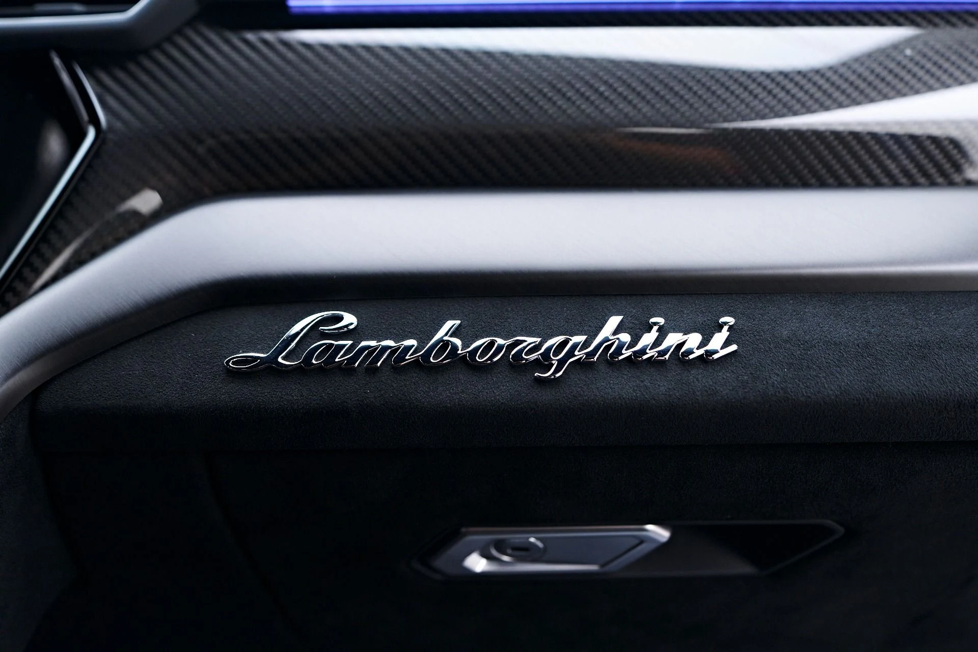 mph058_2958413167_Used_2024_Lamborghini_Urus_Performante_1751408326_5d64fa2c77