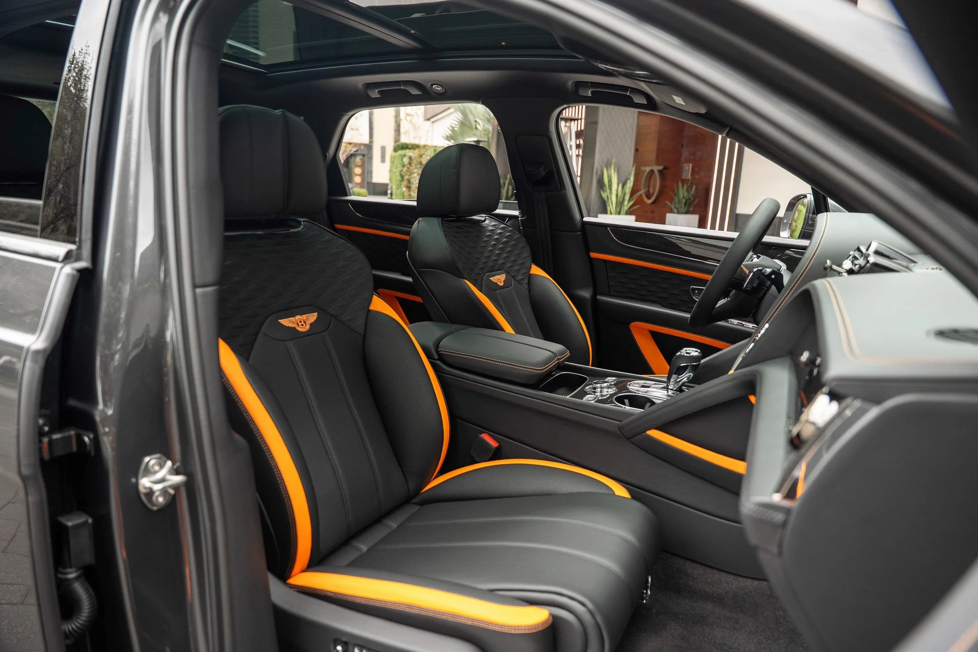 mph058_2962380643_481316810_6967325e06313b069d563be5_3dd46cf4c4