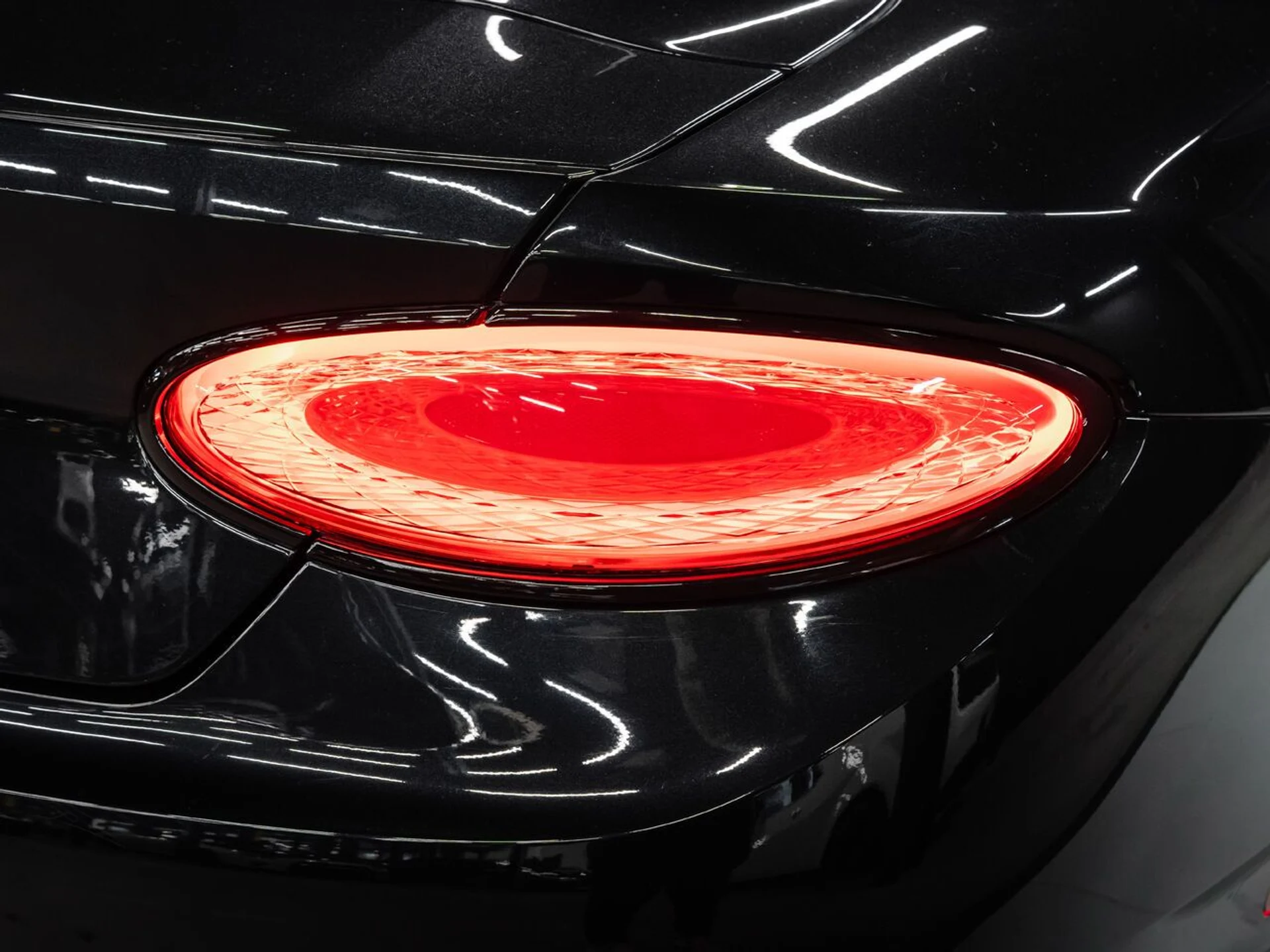 mph058_298100771_bentley_continental_2022_c5a3291850