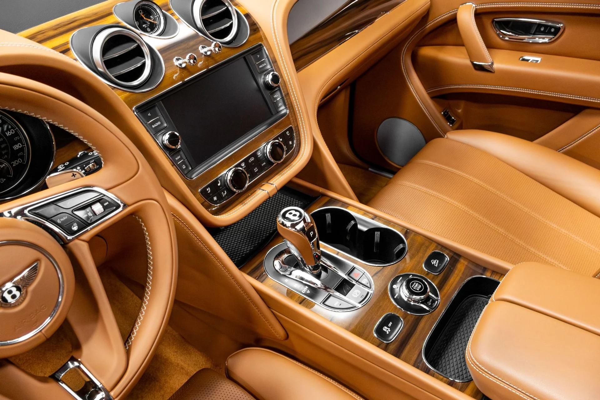 mph058_3002178393_Used_2019_Bentley_Bentayga_V8_1771459975_eef8cb38cf