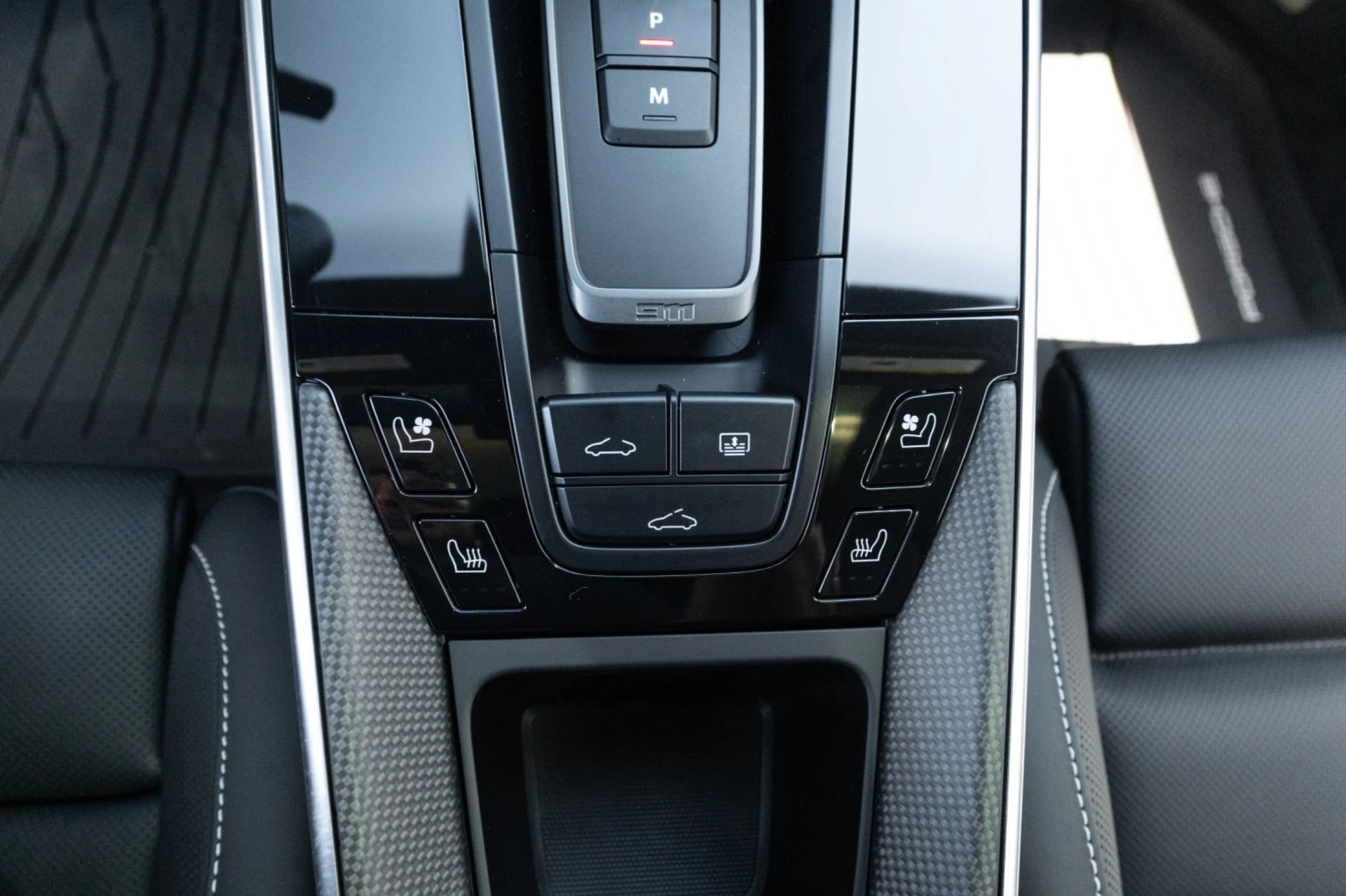 mph058_30120350_Used_2023_Porsche_911_Turbo_1773082013_9b78ee619b