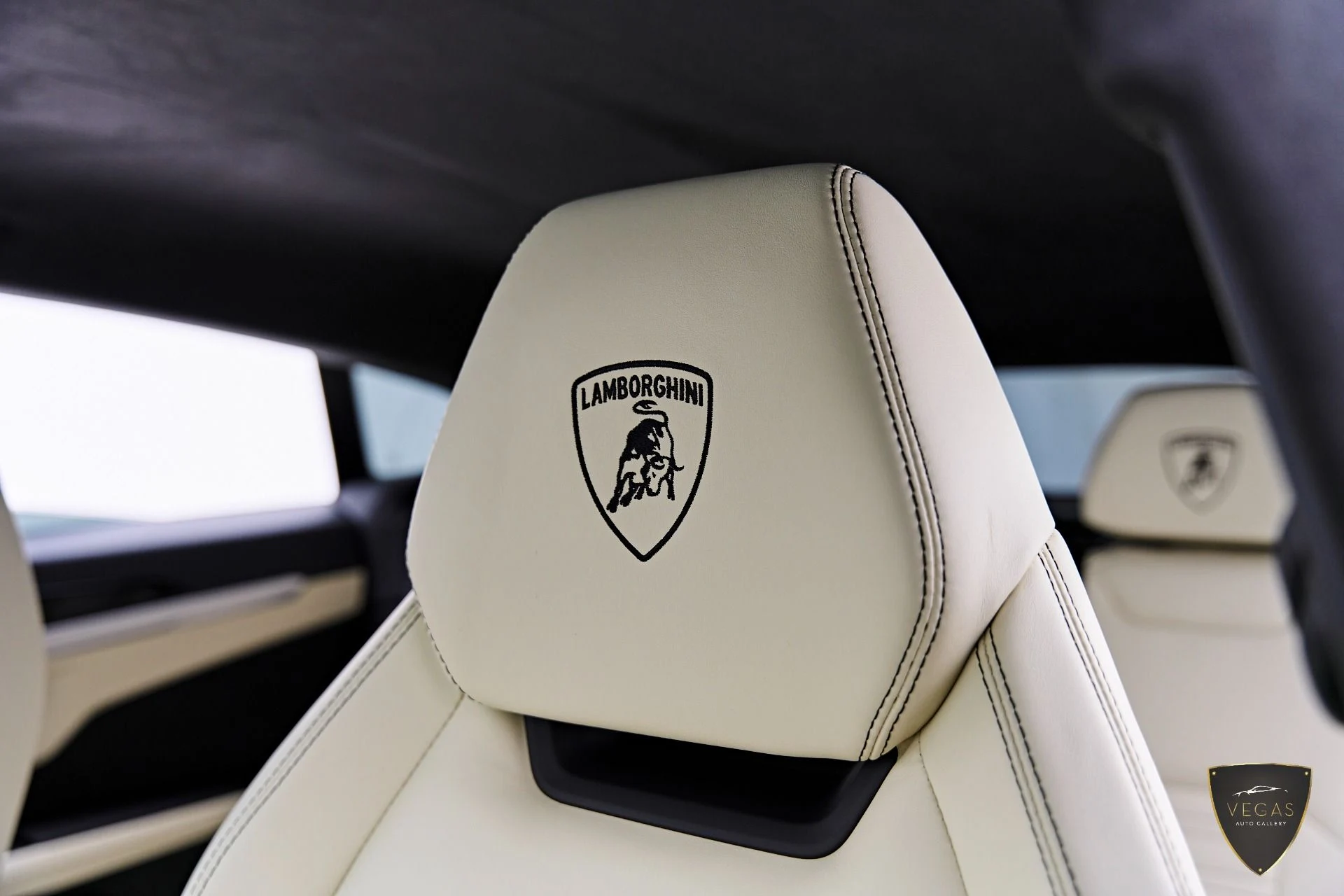 mph058_3042609089_Used_2026_Lamborghini_Urus_SE_1783419717_1a68a49c7a