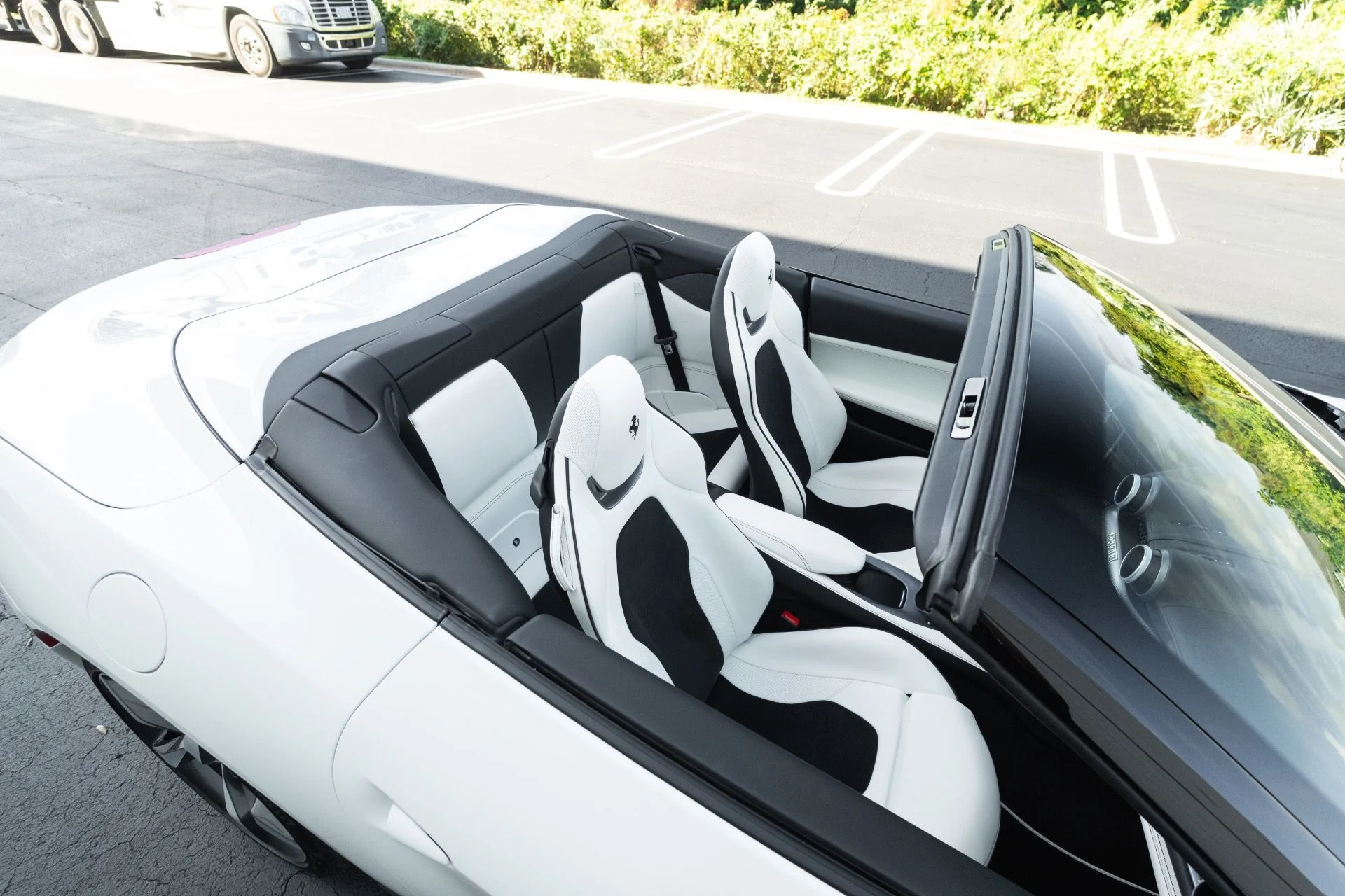 mph058_3055294272_Used_2023_Ferrari_Portofino_M_1766185478_0d62837bf5