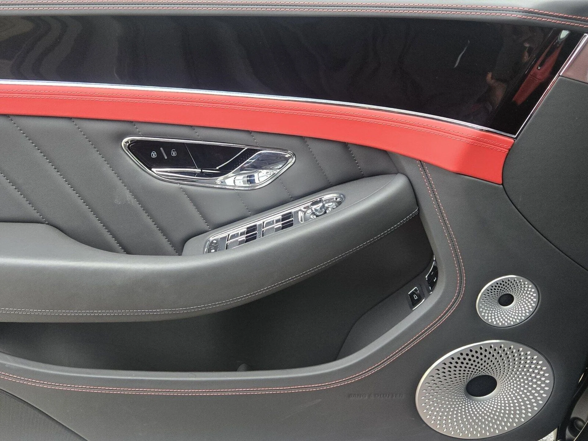 mph058_3061256691_349ee5e33cb5e84ef98469c9a0742957x_0ea936373e