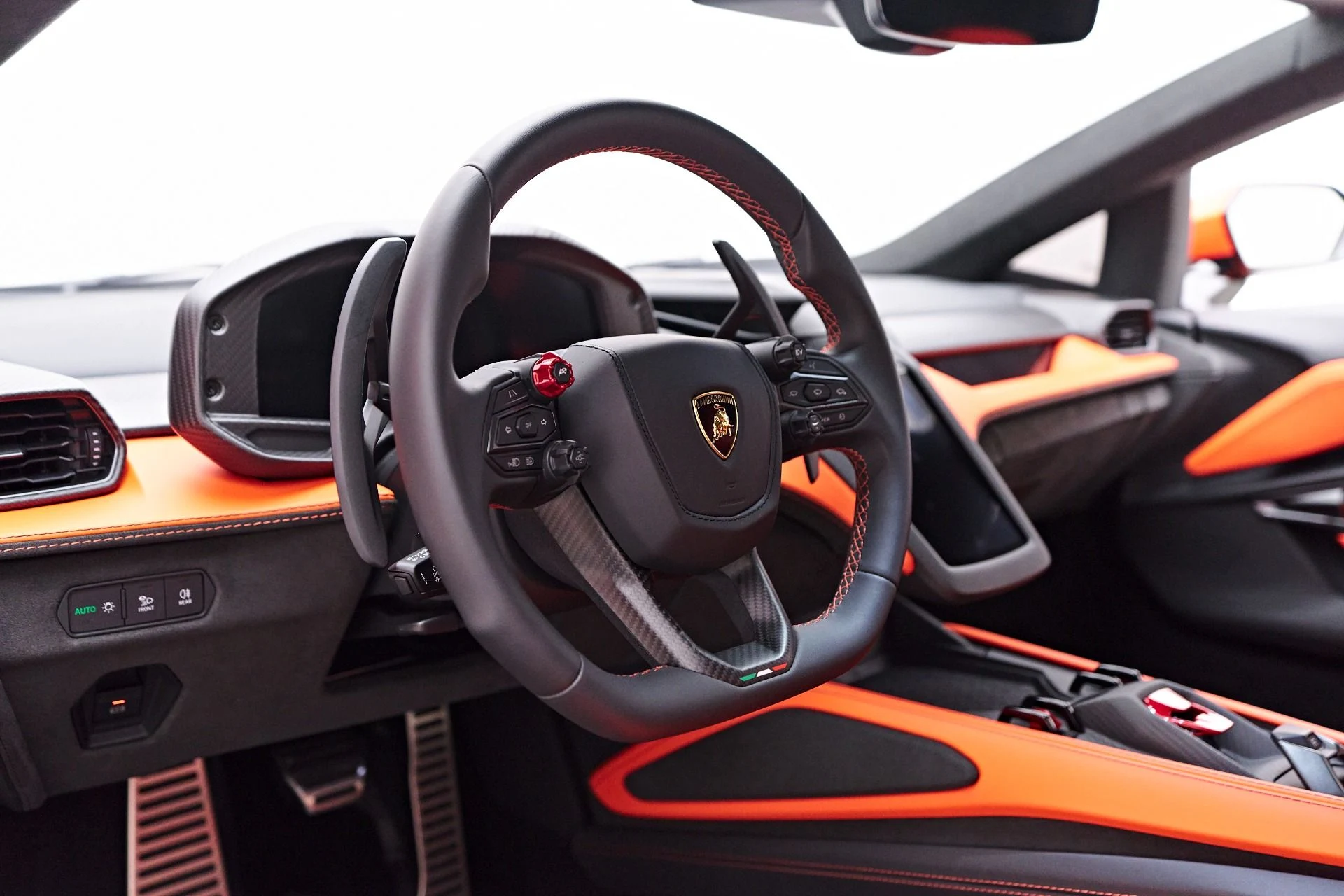 mph058_3094131496_Used_2024_Lamborghini_Revuelto_Base_1755224841_670074b229