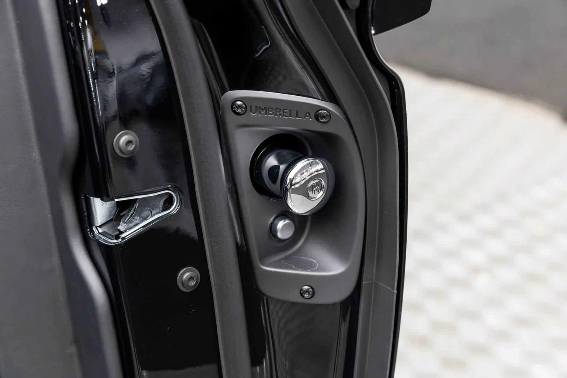 mph058_3103502925_59_2ea2e24d11