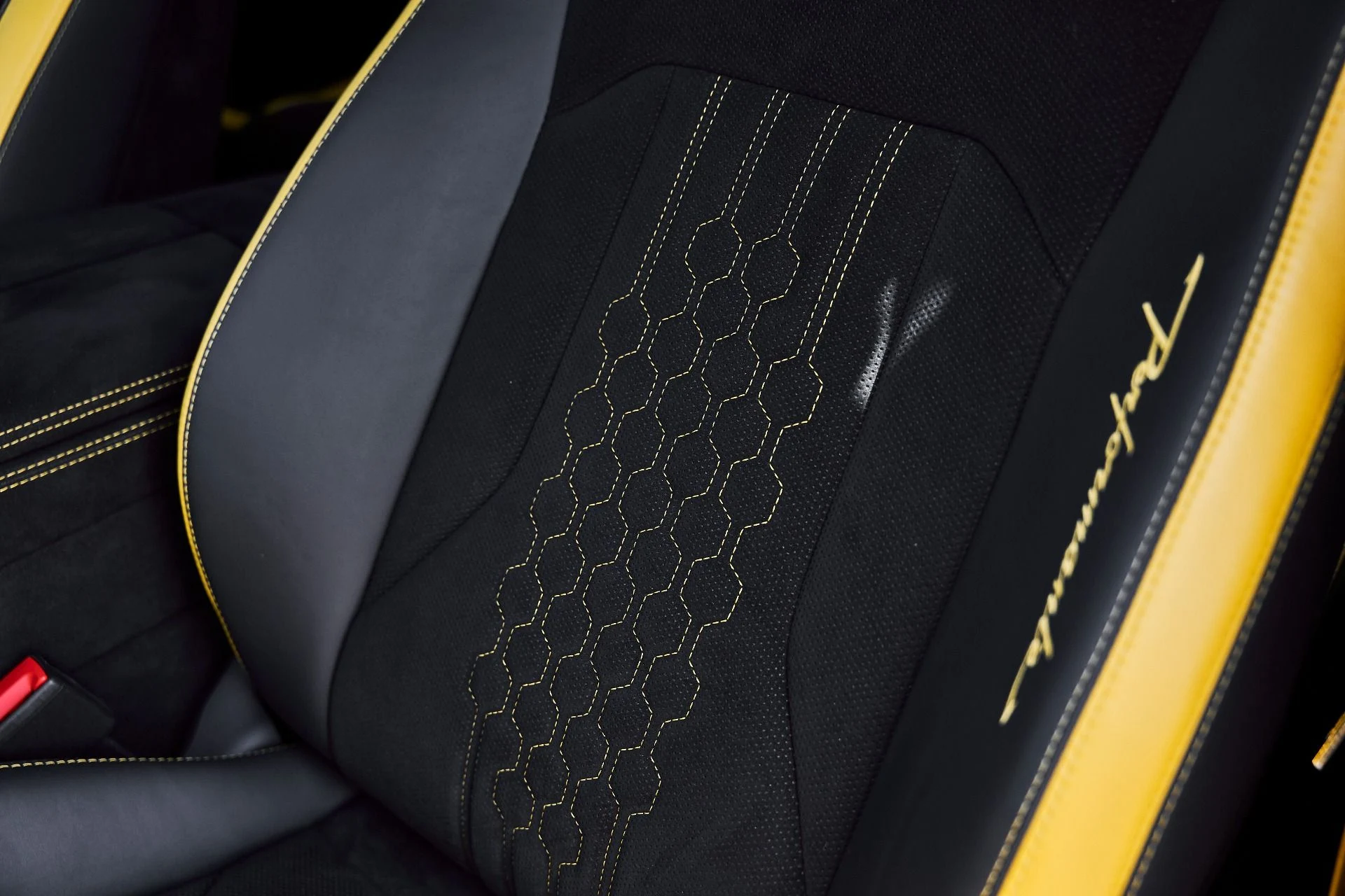 mph058_3140141365_Used_2024_Lamborghini_Urus_Performante_1778117053_75e3dad5c7