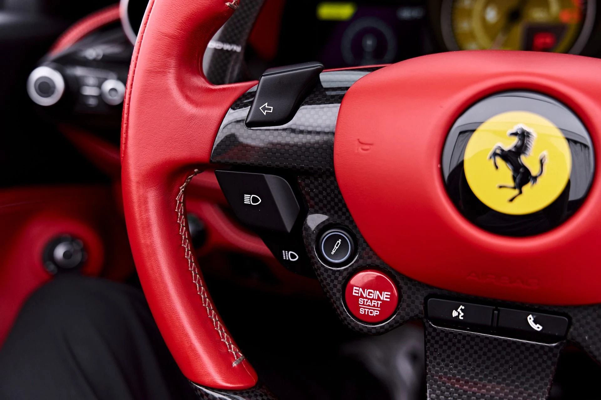 mph058_31752072_Used_2022_Ferrari_F8_Spider_Base_1784162324_995894f753