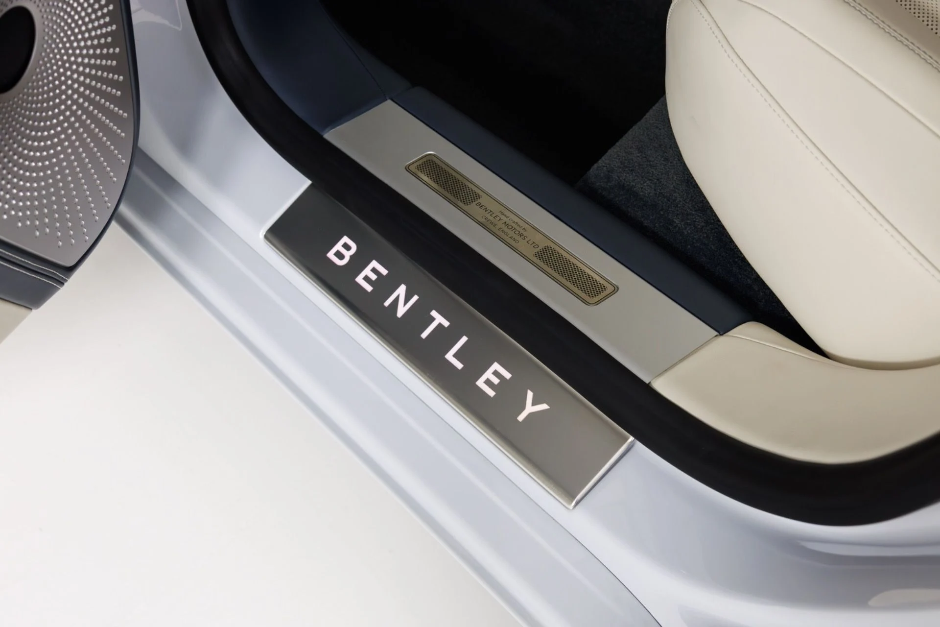 mph058_3190837468_Used_2020_Bentley_Flying_Spur_W12_1776899564_769387ab47