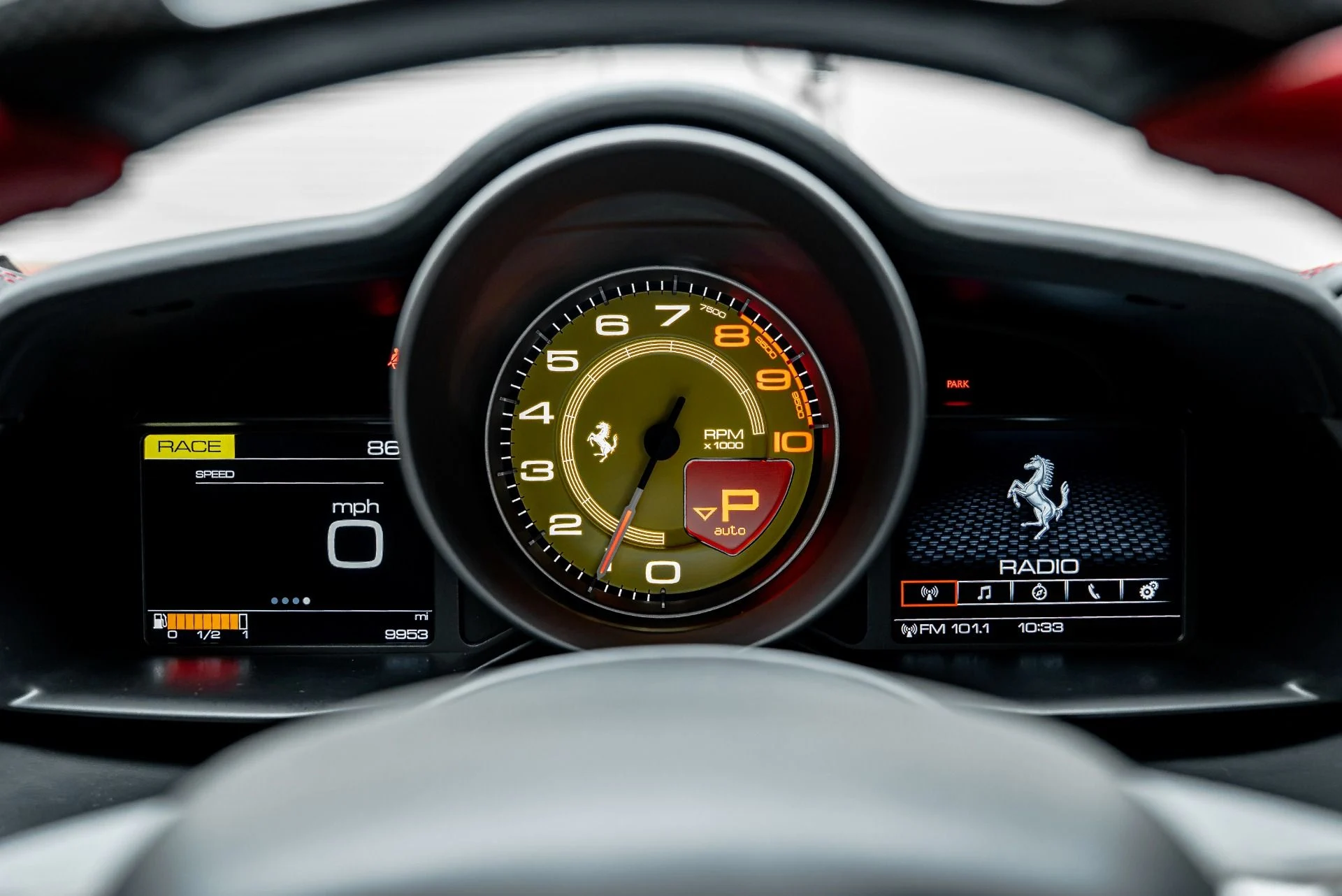 mph058_3212639932_Used_2018_Ferrari_488_GTB_1784764988_ef30213ac8