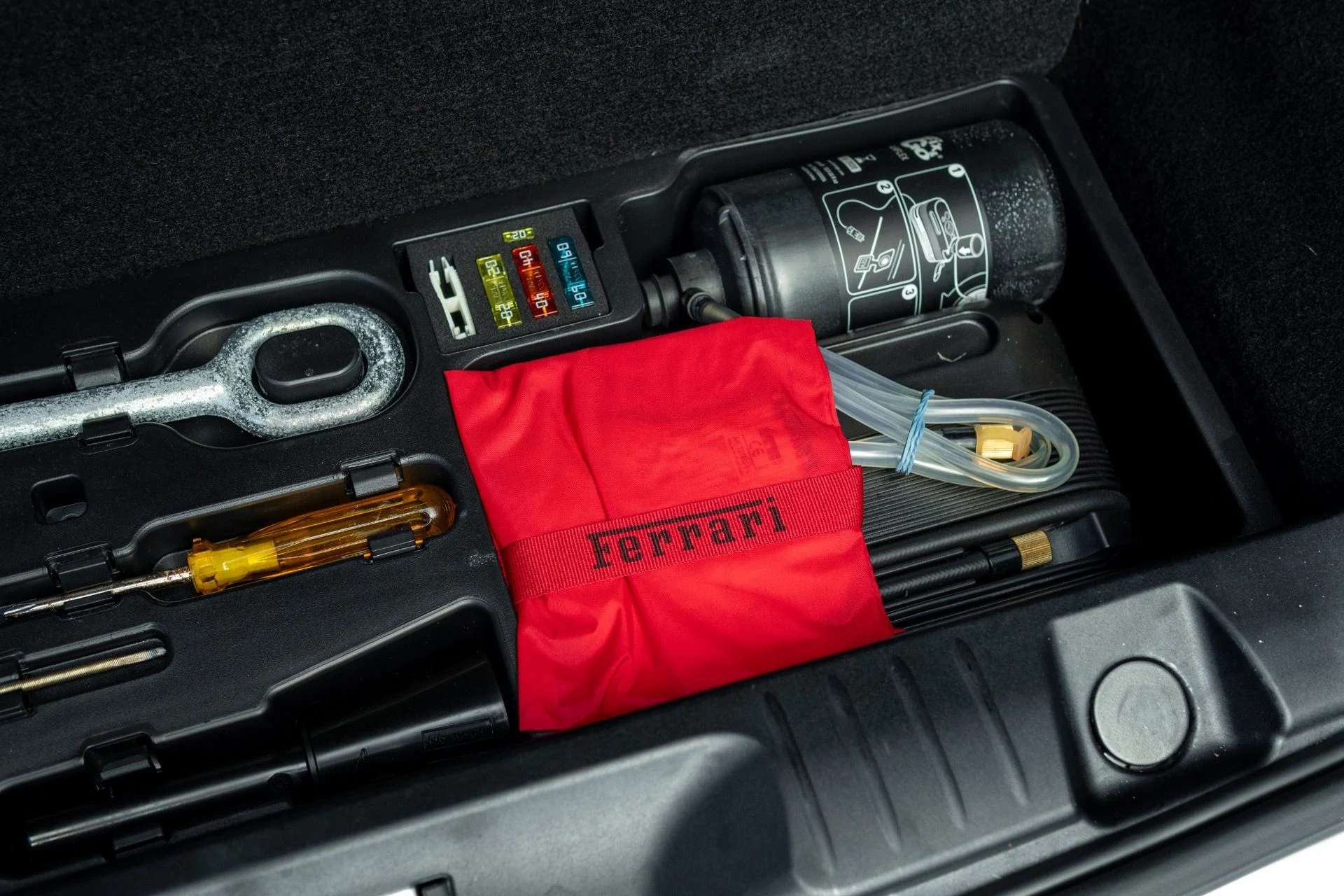 mph058_3261597445_Used_2017_Ferrari_California_T_1767901173_4f747a068c