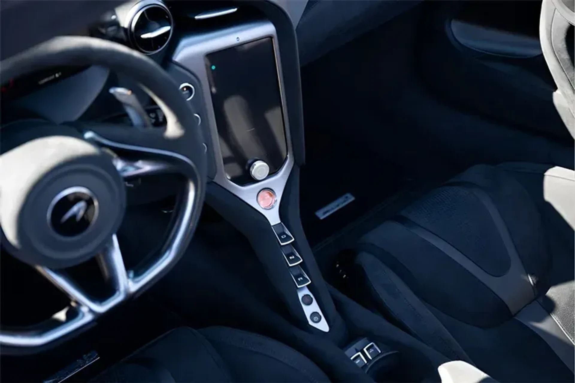 mph058_3267974962_z_Cju2_Bn_Z9m_O_Ept_SQ_med_f8a135f436