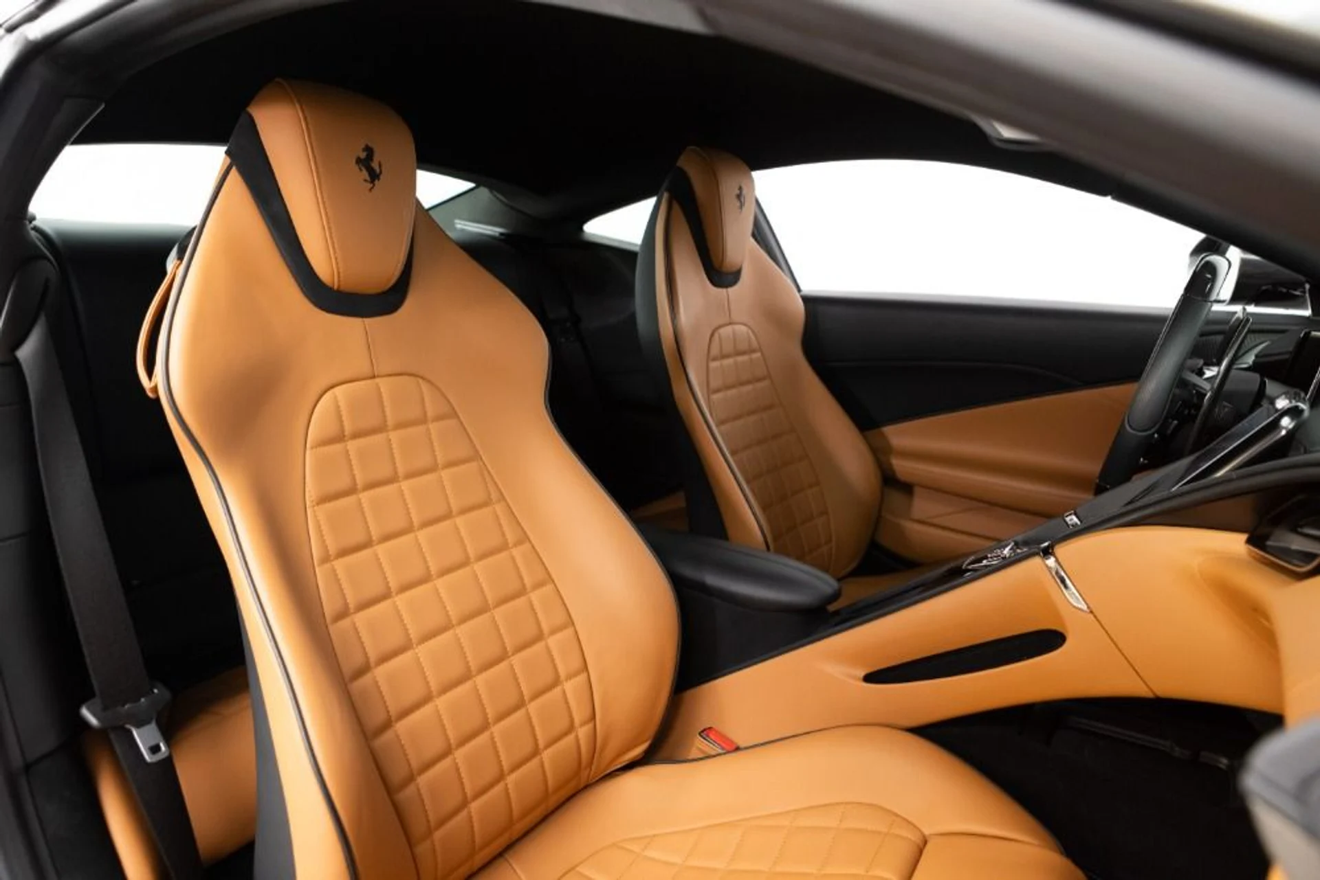 mph058_3273849598_Used_2023_Ferrari_Roma_8a653971f2