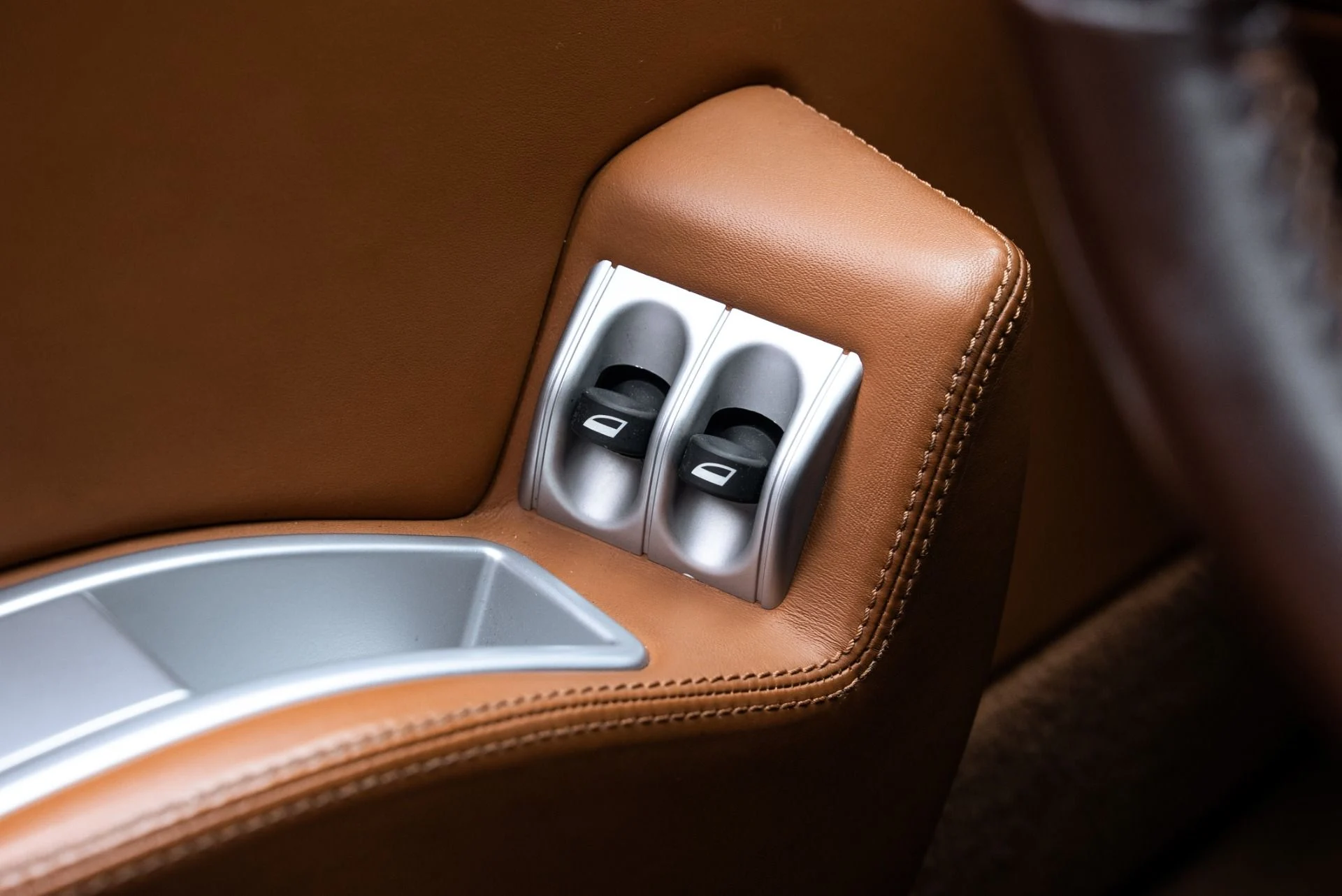 mph058_3285083639_Used_2005_Ferrari_612_Scaglietti_1774650455_7cb274aa81