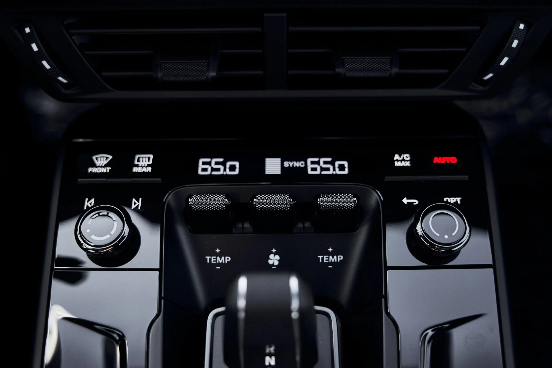 mph058_3320274880_Used_2026_Porsche_911_Carrera_4_GTS_1776878406_469a822b5b