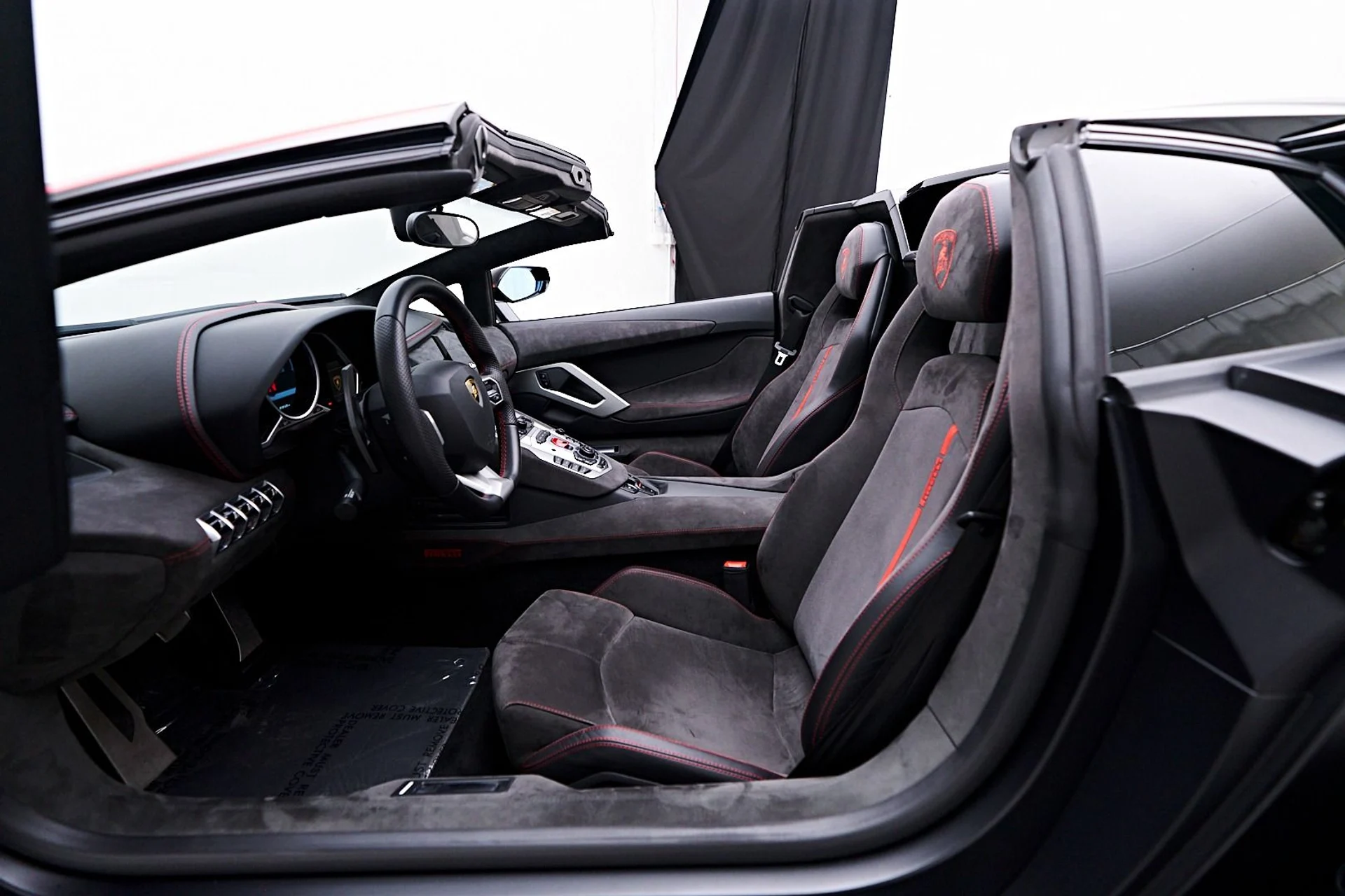 mph058_3345254836_Used_2016_Lamborghini_Aventador_LP_700_4_1745086156_73b05f2c99