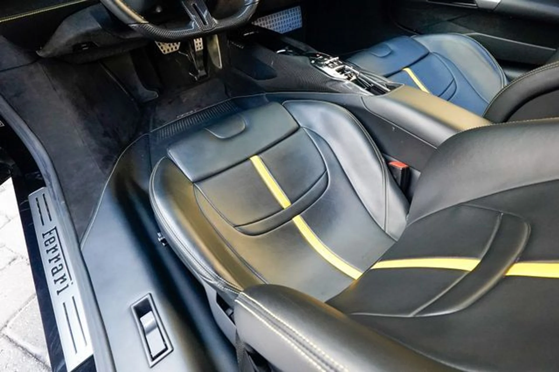 mph058_3352586958_22998025_59_15849094d6