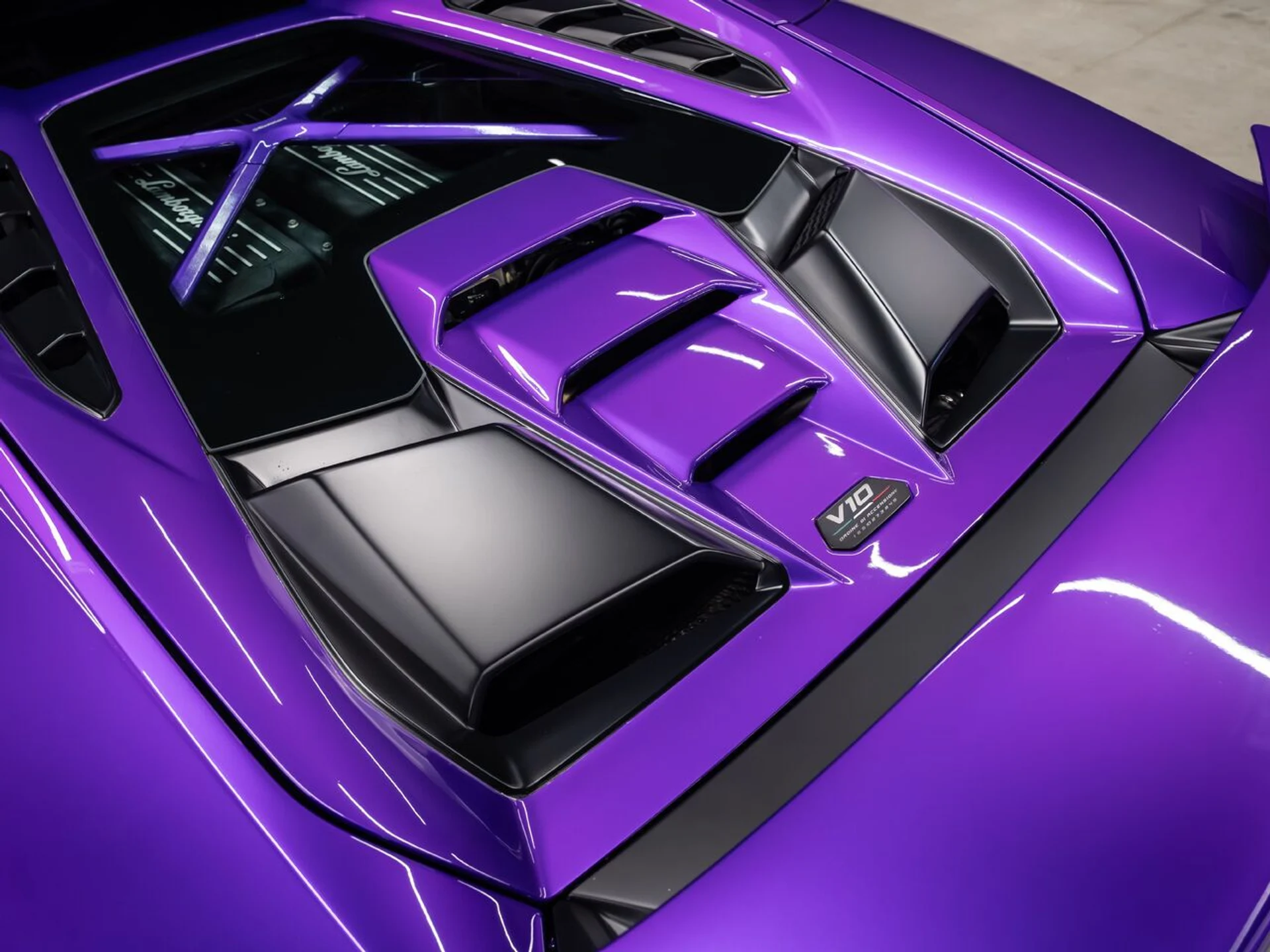mph058_338159315_lamborghini_huracan_tecnica_2023_f582cb57a2
