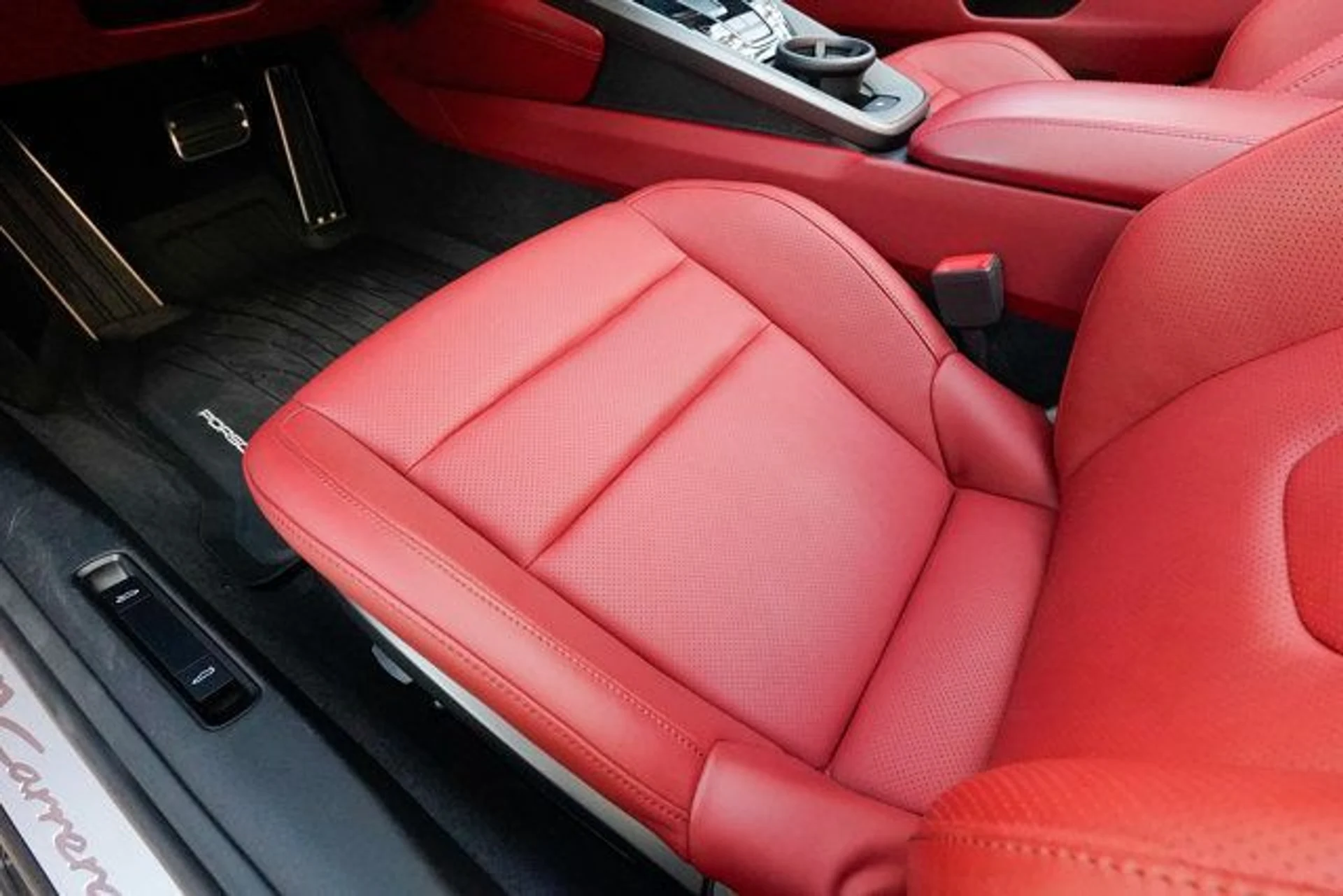 mph058_342472909_22967897_59_640_4be9551658