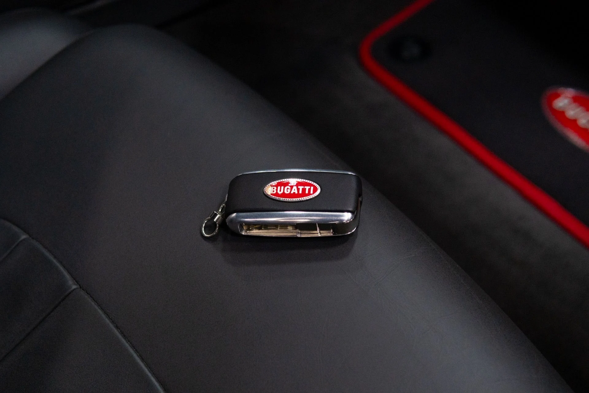 mph058_3436030303_Used_2008_Bugatti_Veyron_164_1769463944_831320cc43