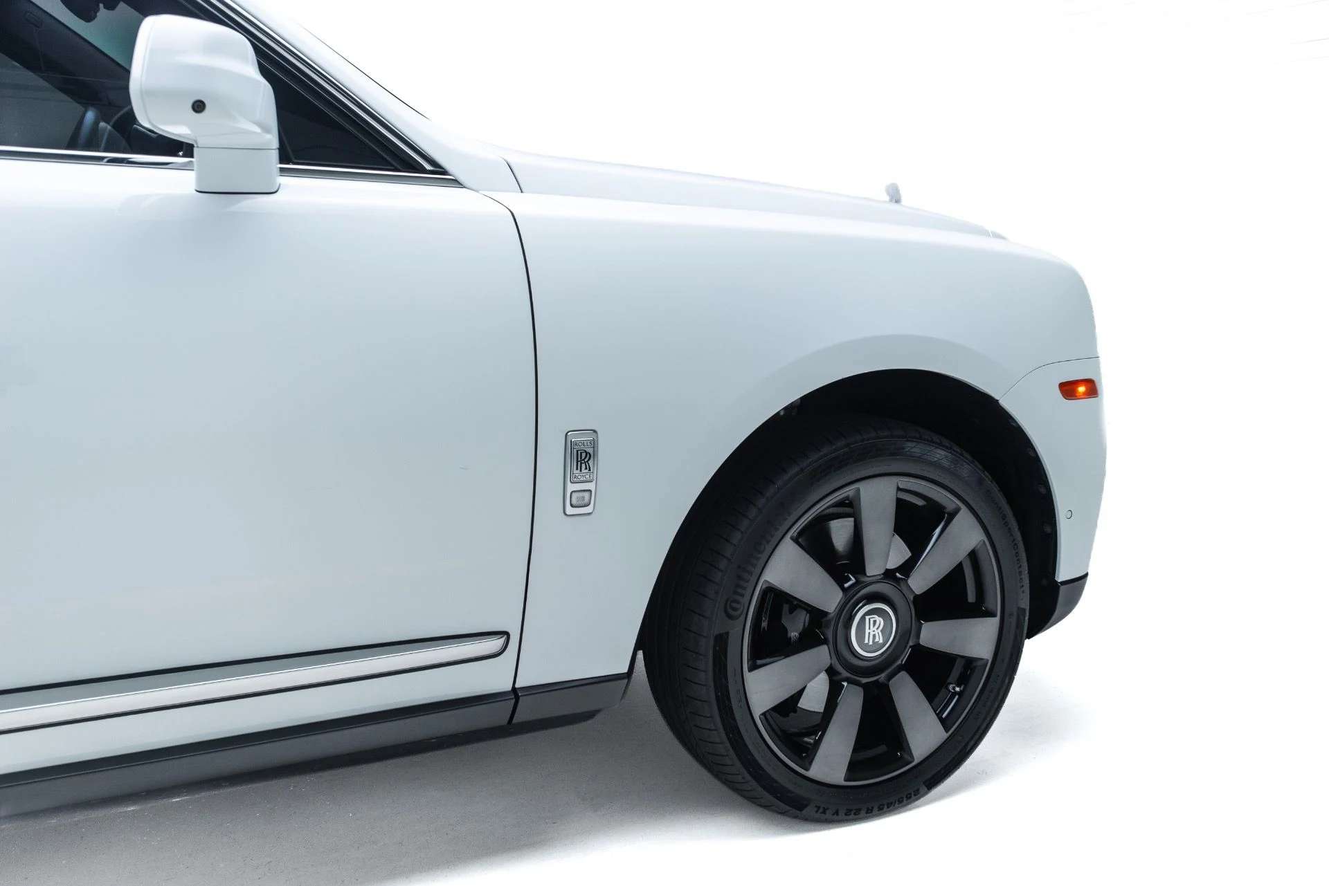 mph058_345015360_Used_2019_Rolls_Royce_Cullinan_1786991337_0f5535af61